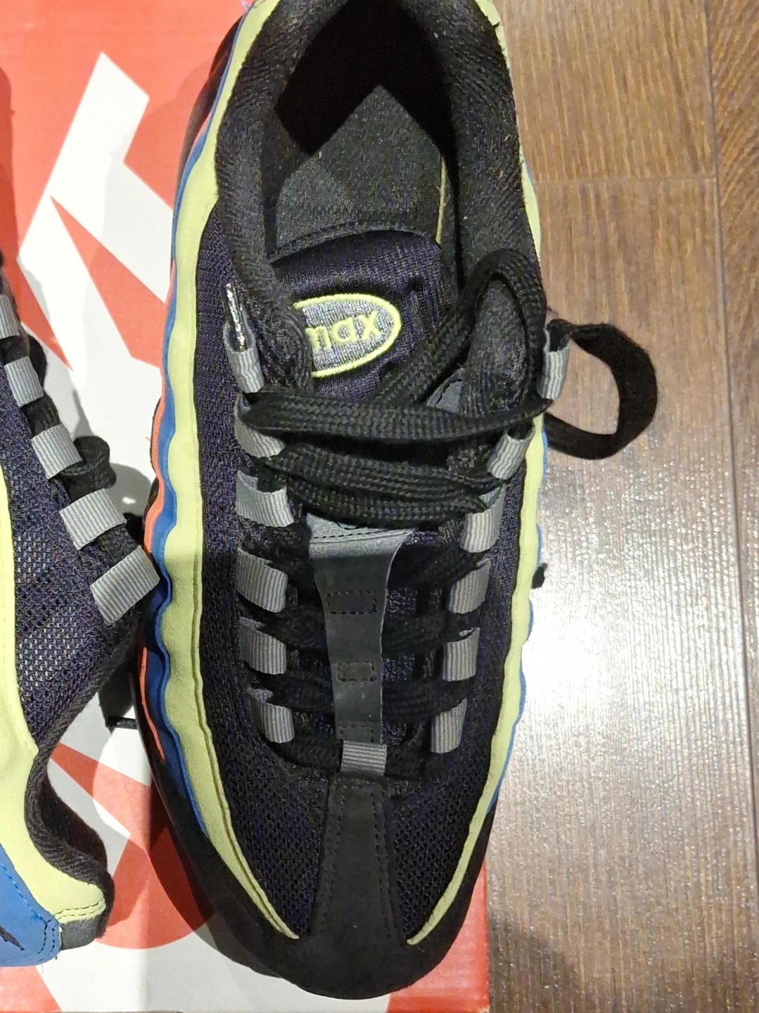 Size 6Y Nike Air Max 95 GS