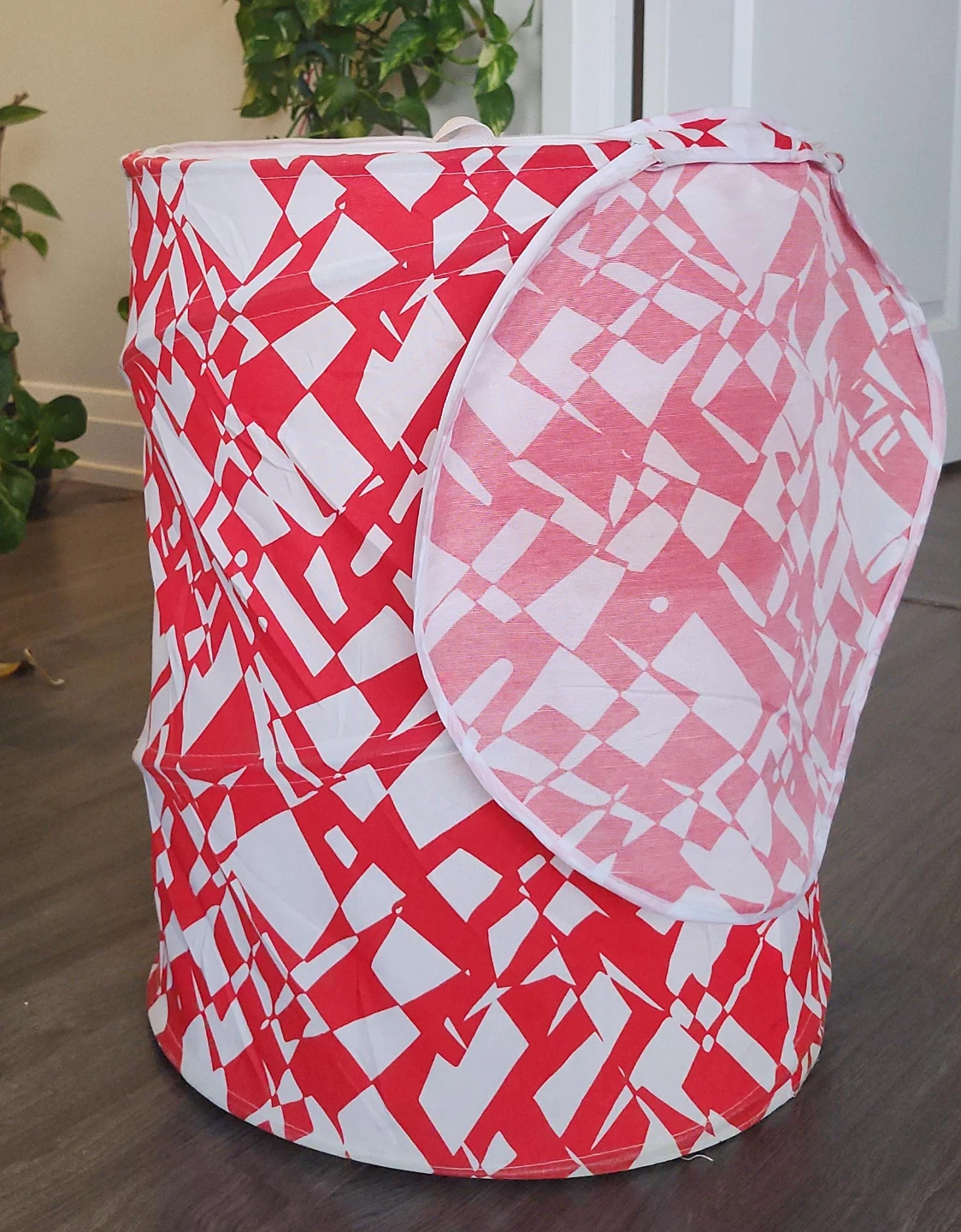 Collapsible Laundry Hamper with Red and White Pattern