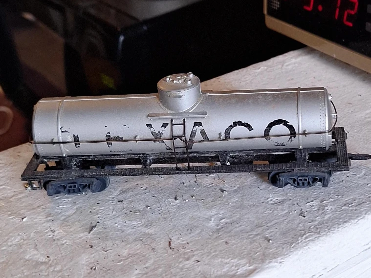 Vintage TRAINMASTER TEXACO  Tank Car Model