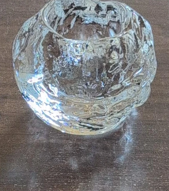 Textured glass votive holder