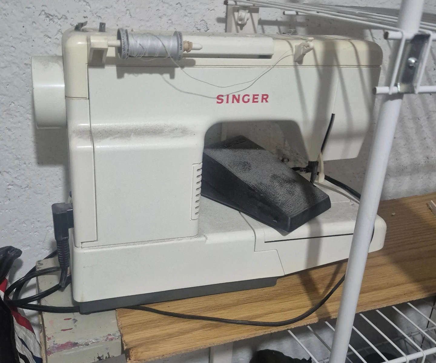 Singer Sewing Machine 9805C