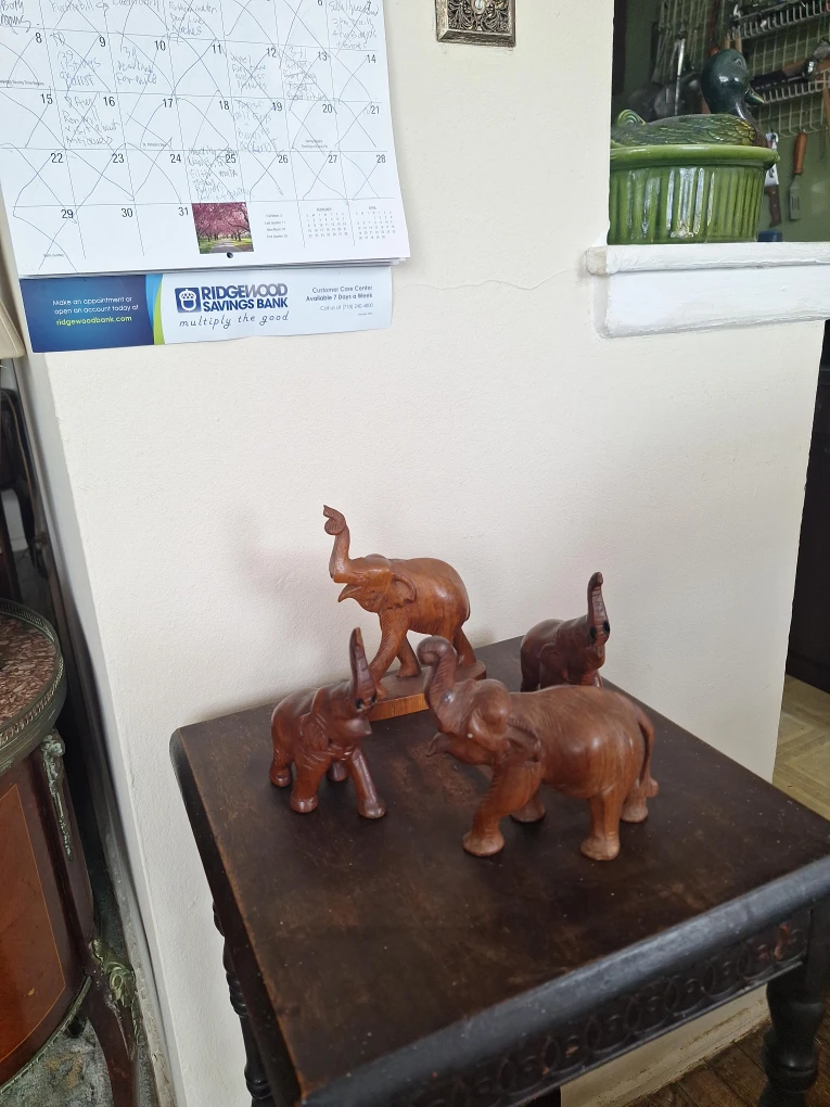 Wooden Elephant Figurines Set of 4