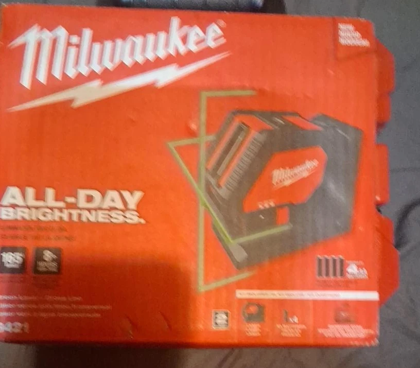 Milwaukee ALL-DAY BRIGHTNESS Laser Level