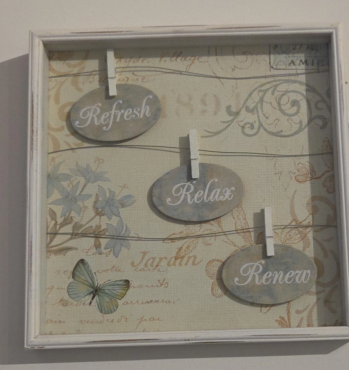 Framed Wall Art Decor with "Refresh, Relax, Renew" Ovals