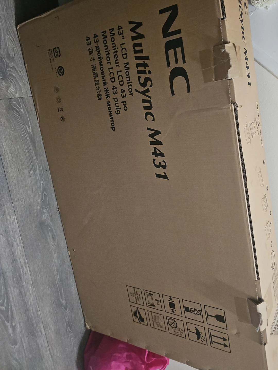 NEC MultiSync M431 43" LCD Monitor