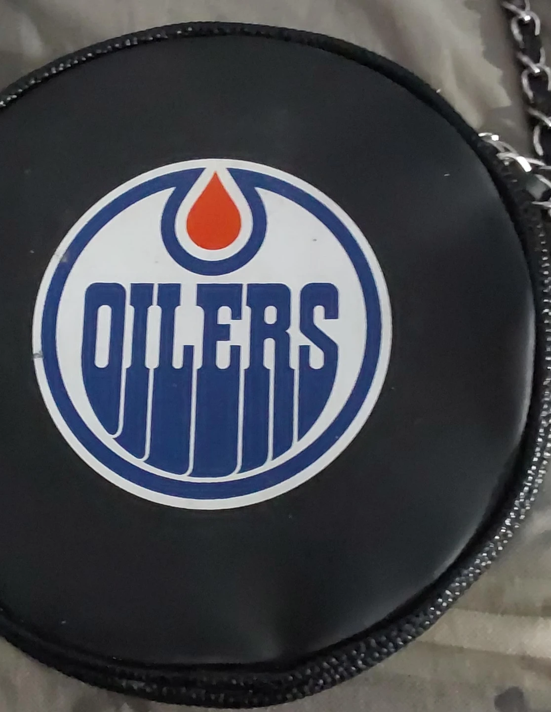 Edmonton Oilers Logo Round Bag