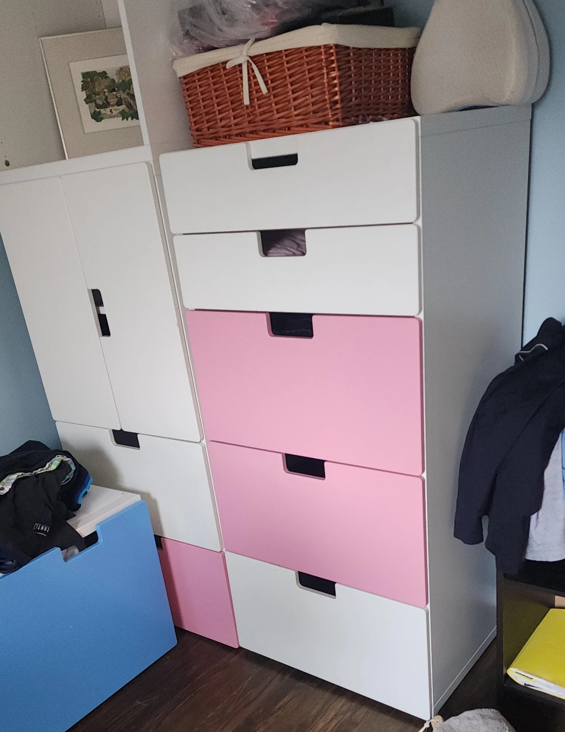 IKEA MALM 6-Drawer Dresser - White and Pink