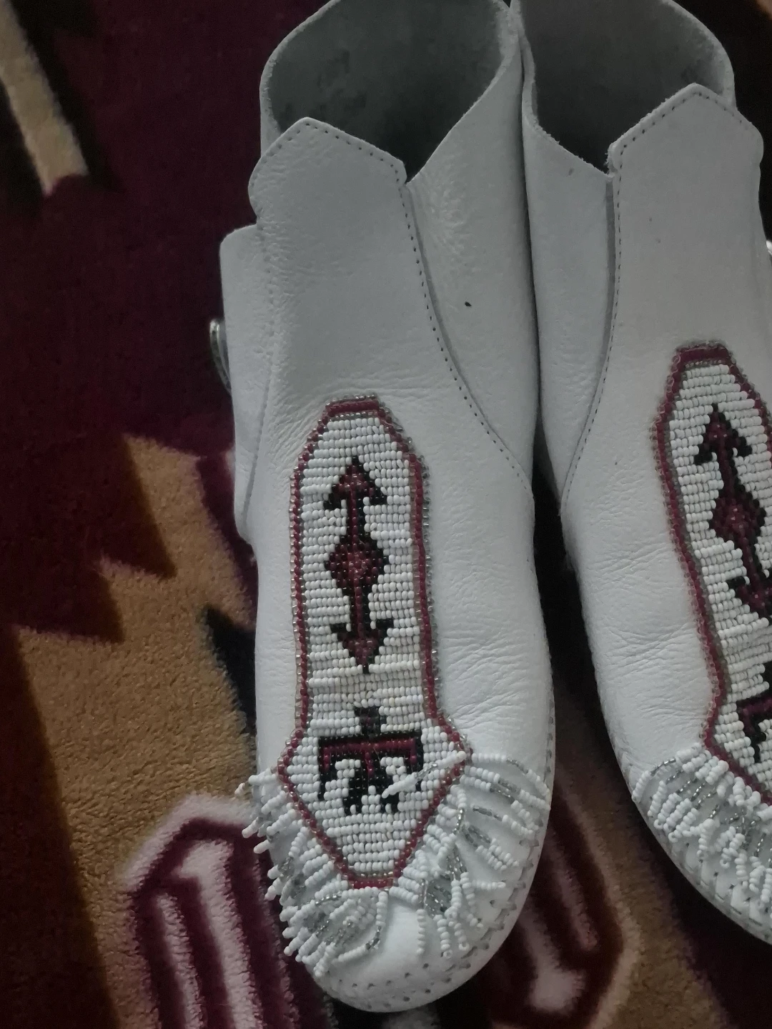 Vintage White Leather MinneTonka Moccasins - photo 2