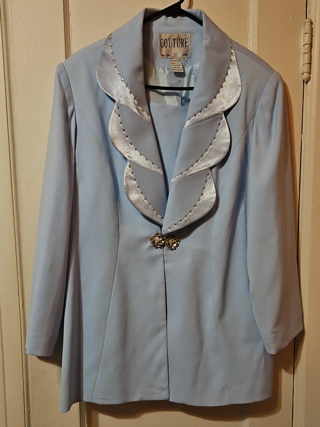 Women's skirt suit
