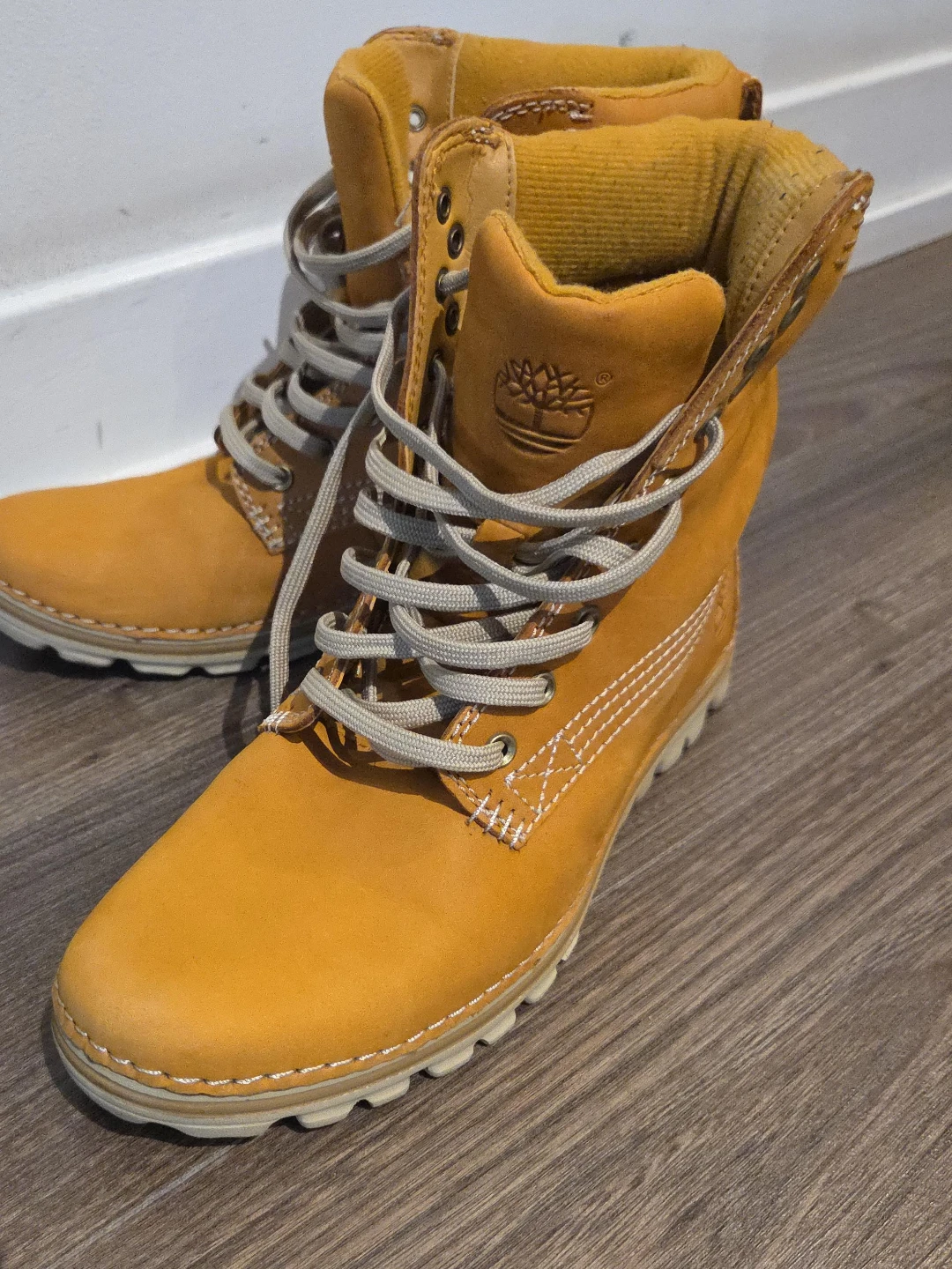 Timberland Earthkeeper lace up boots