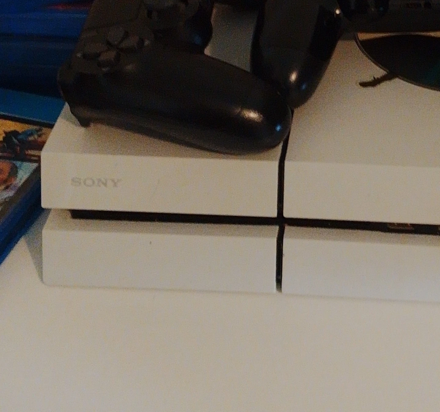 White Sony PlayStation 4 Slim Console