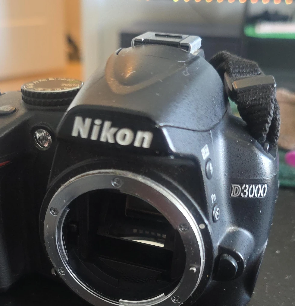 Nikon D3000 DSLR Camera Body