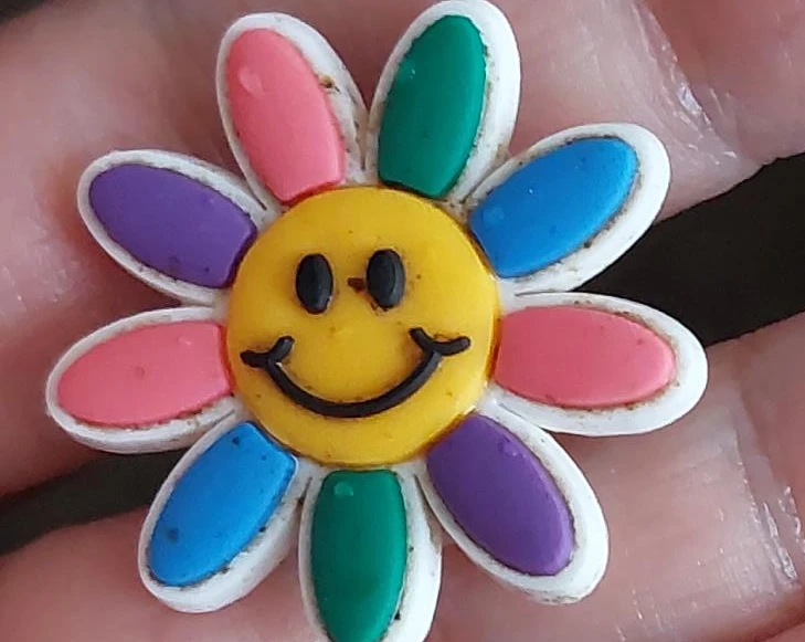 Smiley Flower Charm