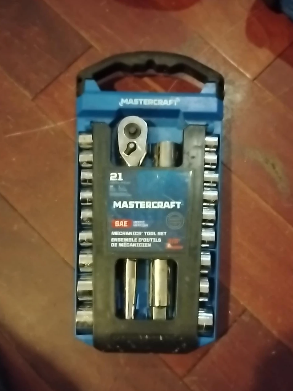Mastercraft 21-Piece Mechanics Tool Set