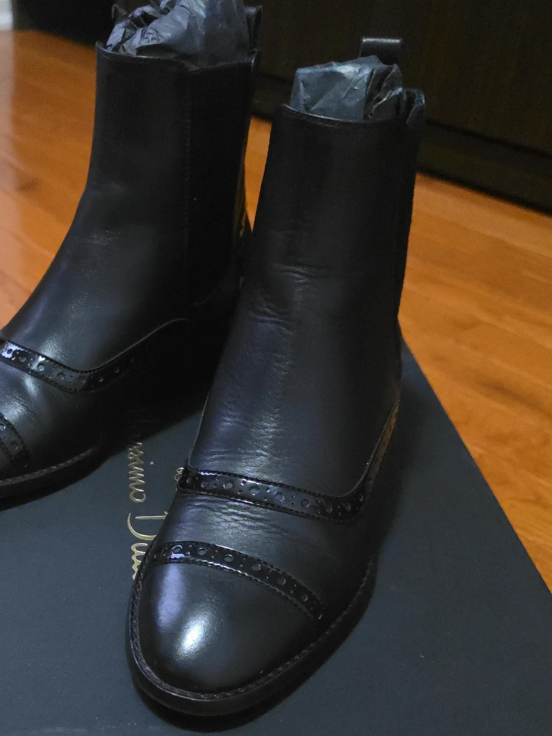 Massimo Dutti Leather Chelsea Boots