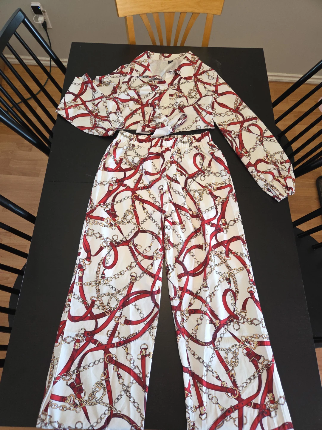 Women's Belt and Chain Print Top and Pants Set
