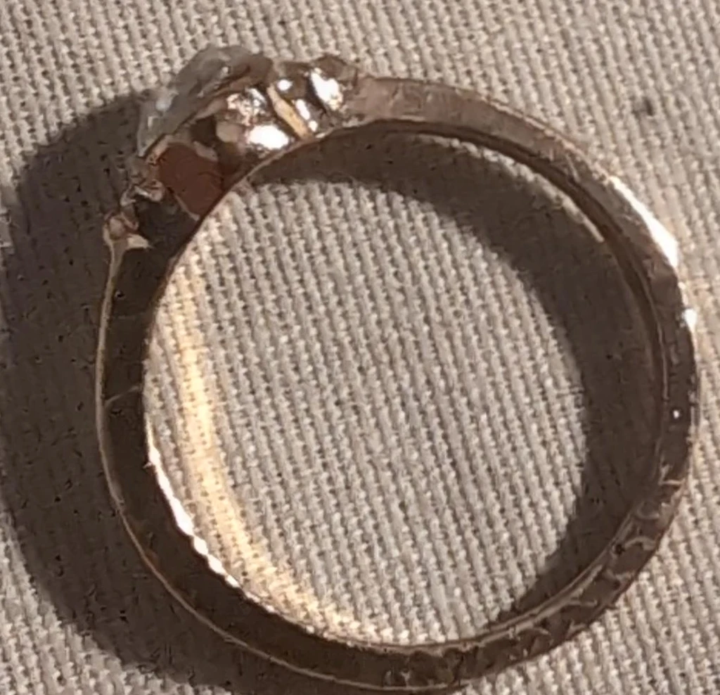 Antique Gold-tone Ring with Stone