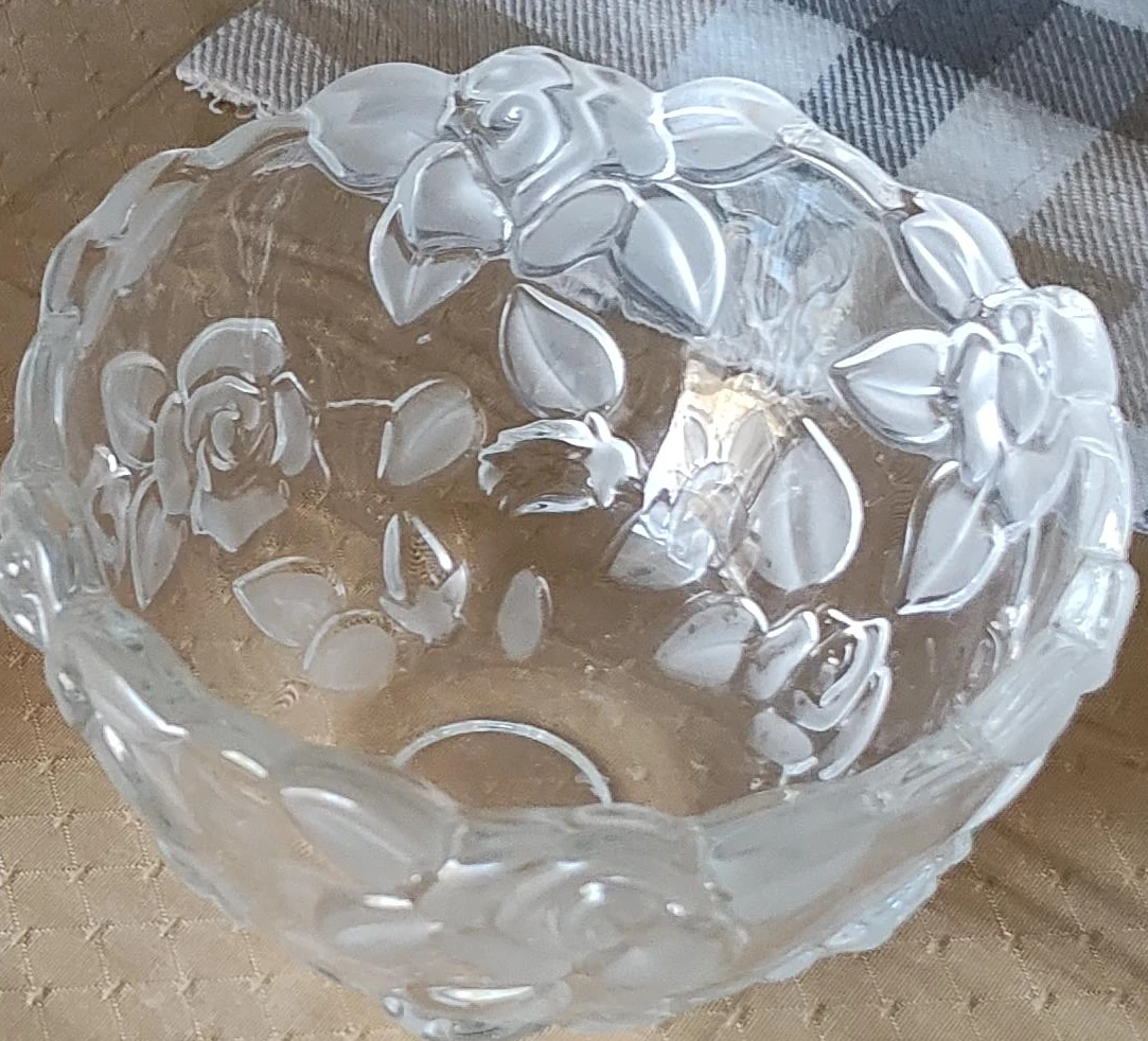 Glass Bowl with Rose Design
