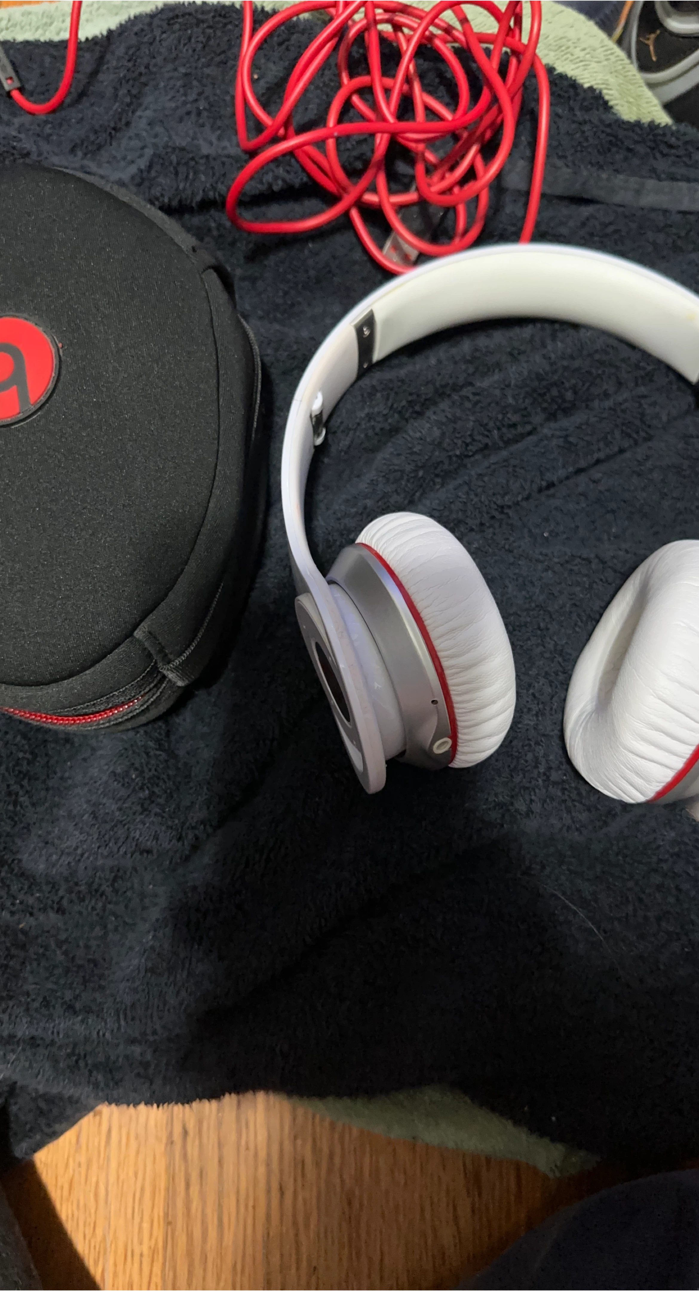 Beats Solo HD Headphones White