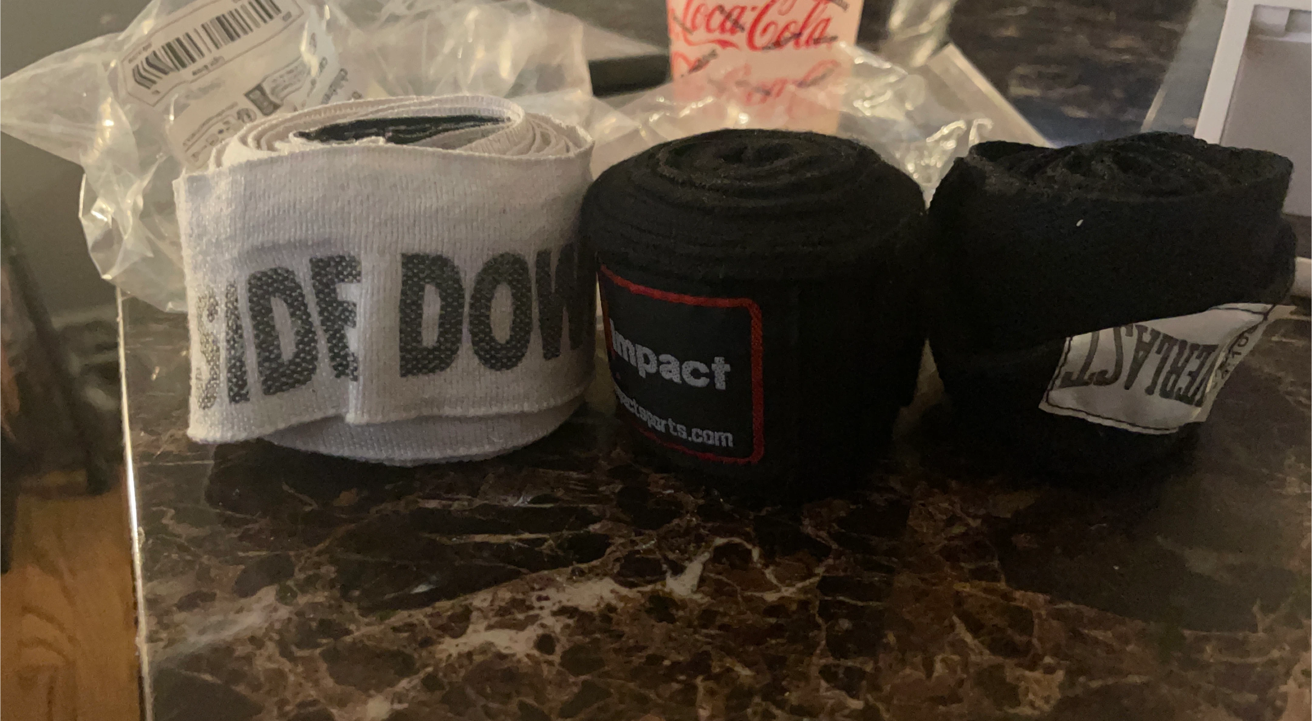 Boxing Hand Wraps - Everlast, Impact, Side Down