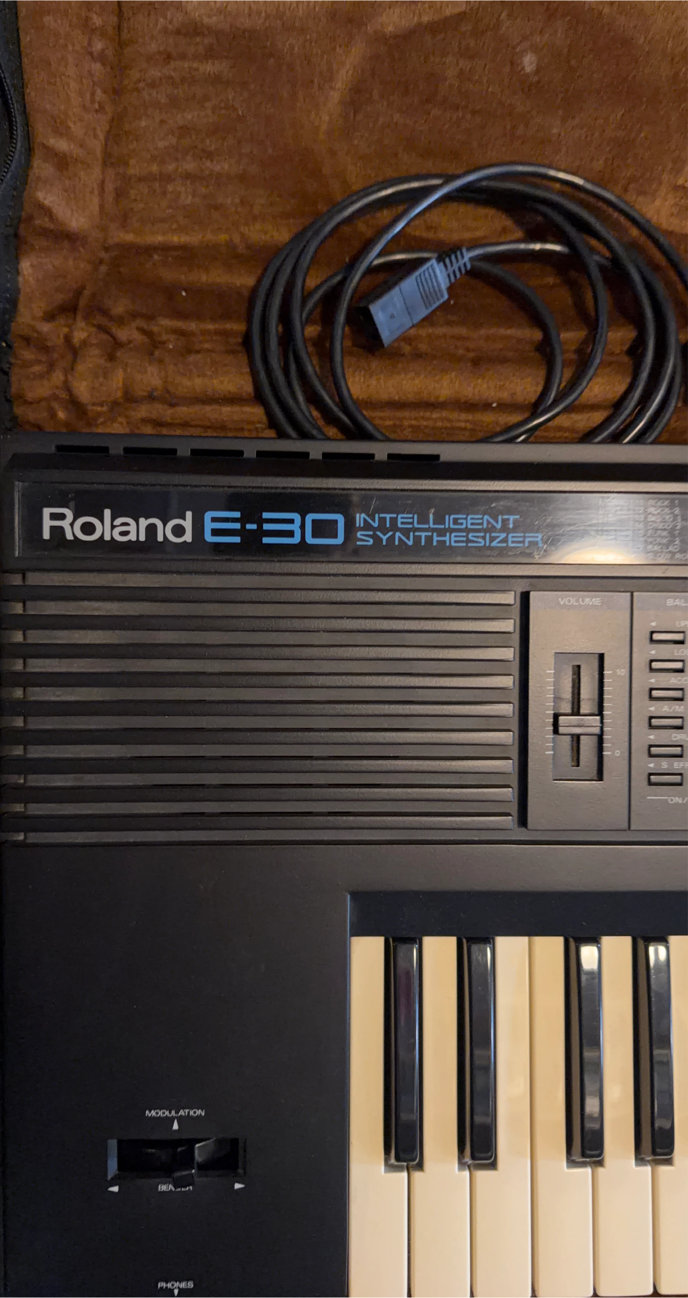 Roland E-30 Intelligent Synthesizer
