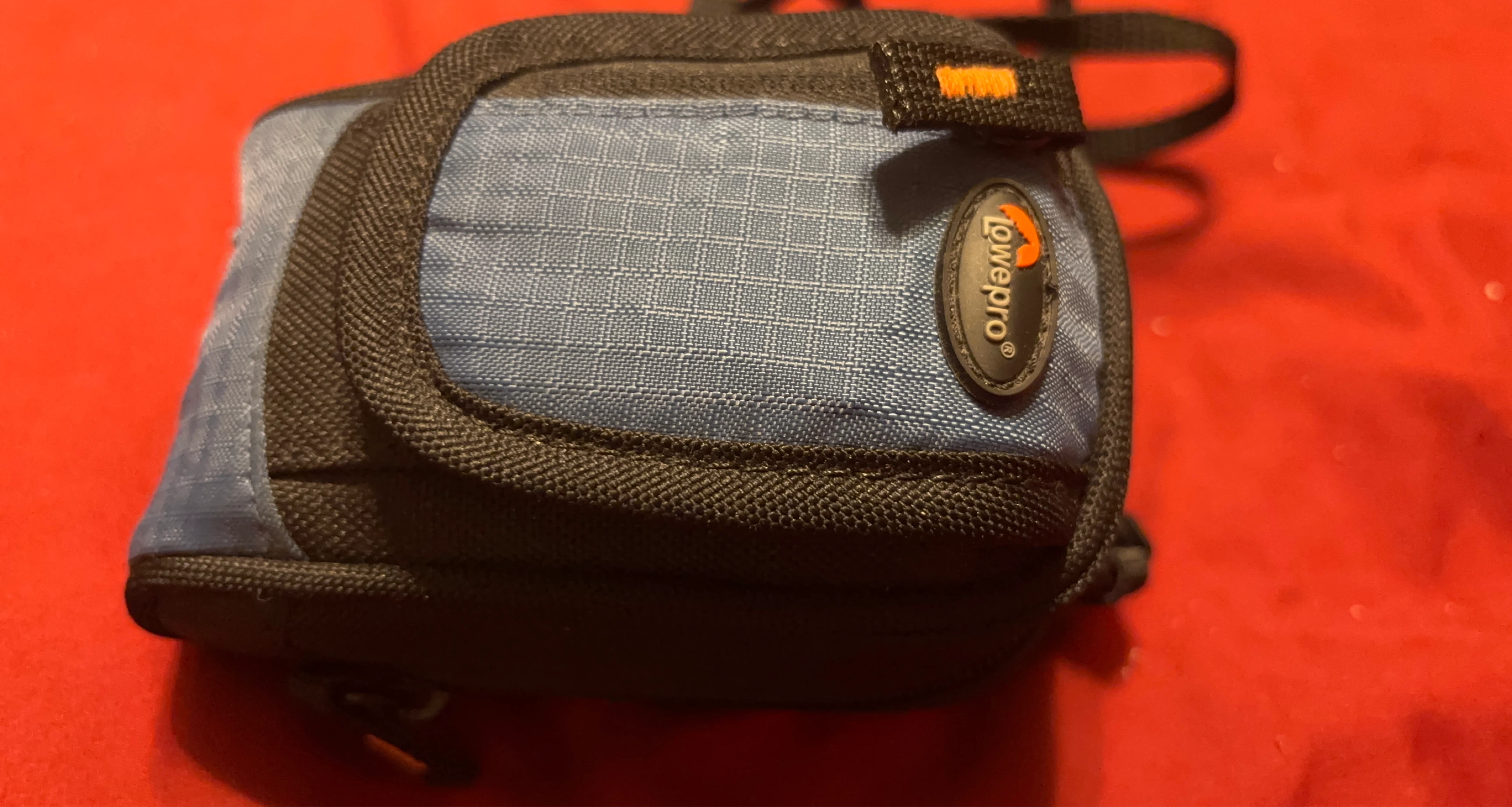 Lowepro Camera Pouch Blue