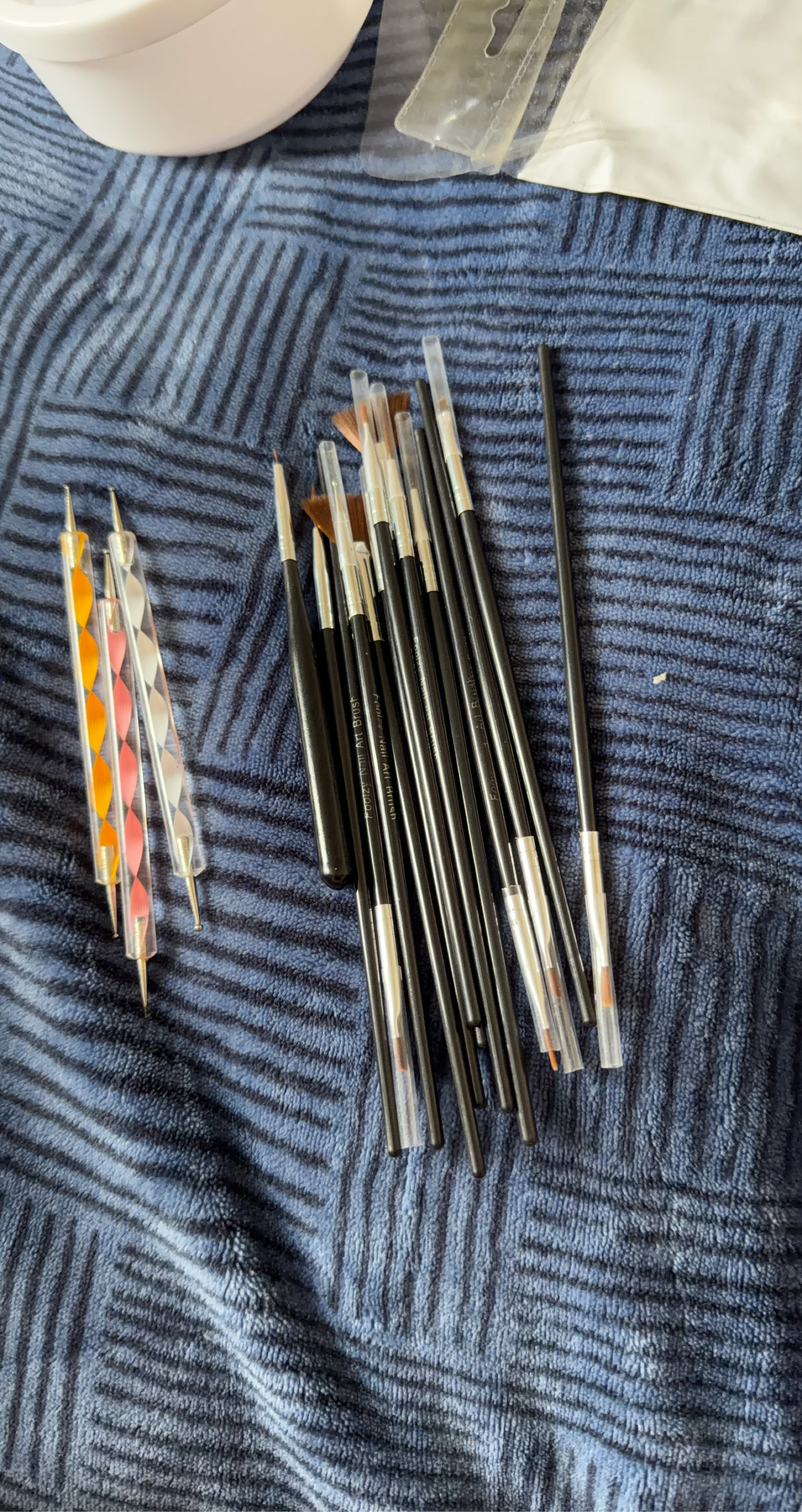 Nail Art Brushes and Dotting Tools Set and fcae extracting tools