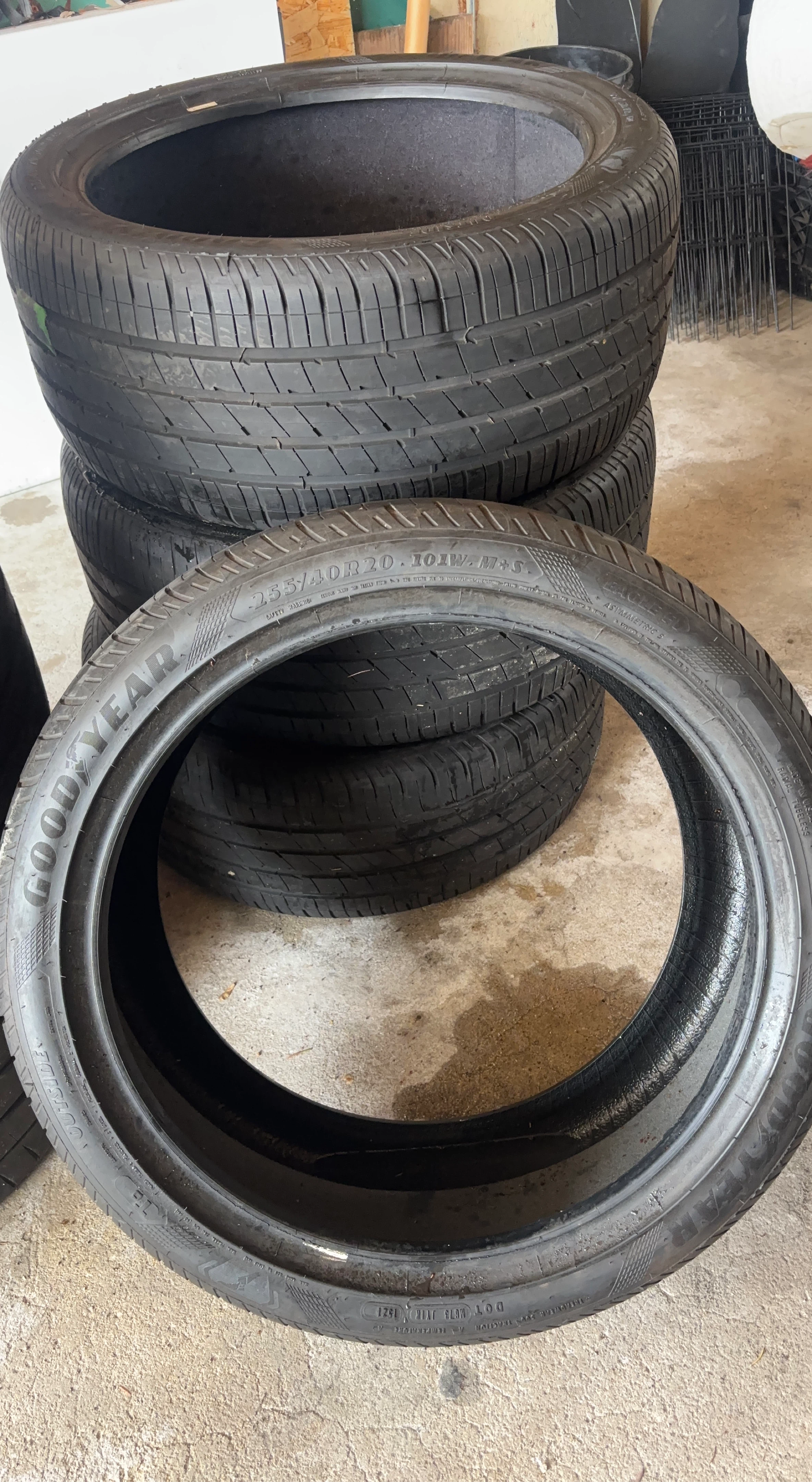 Goodyear Eagle Sport All-Season 255/40R20 101W M+S Tires