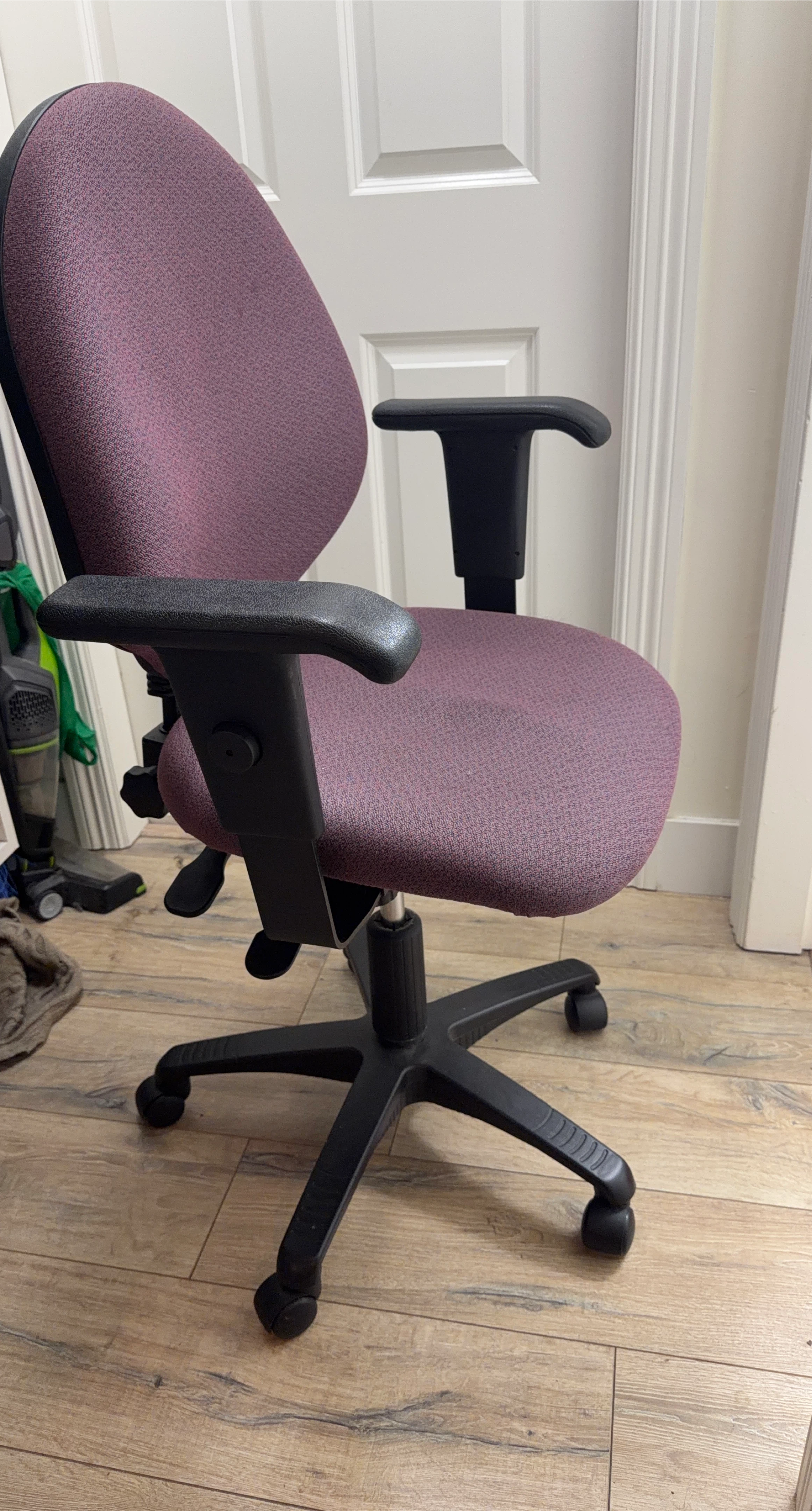 Fully Adjustable Office Chair