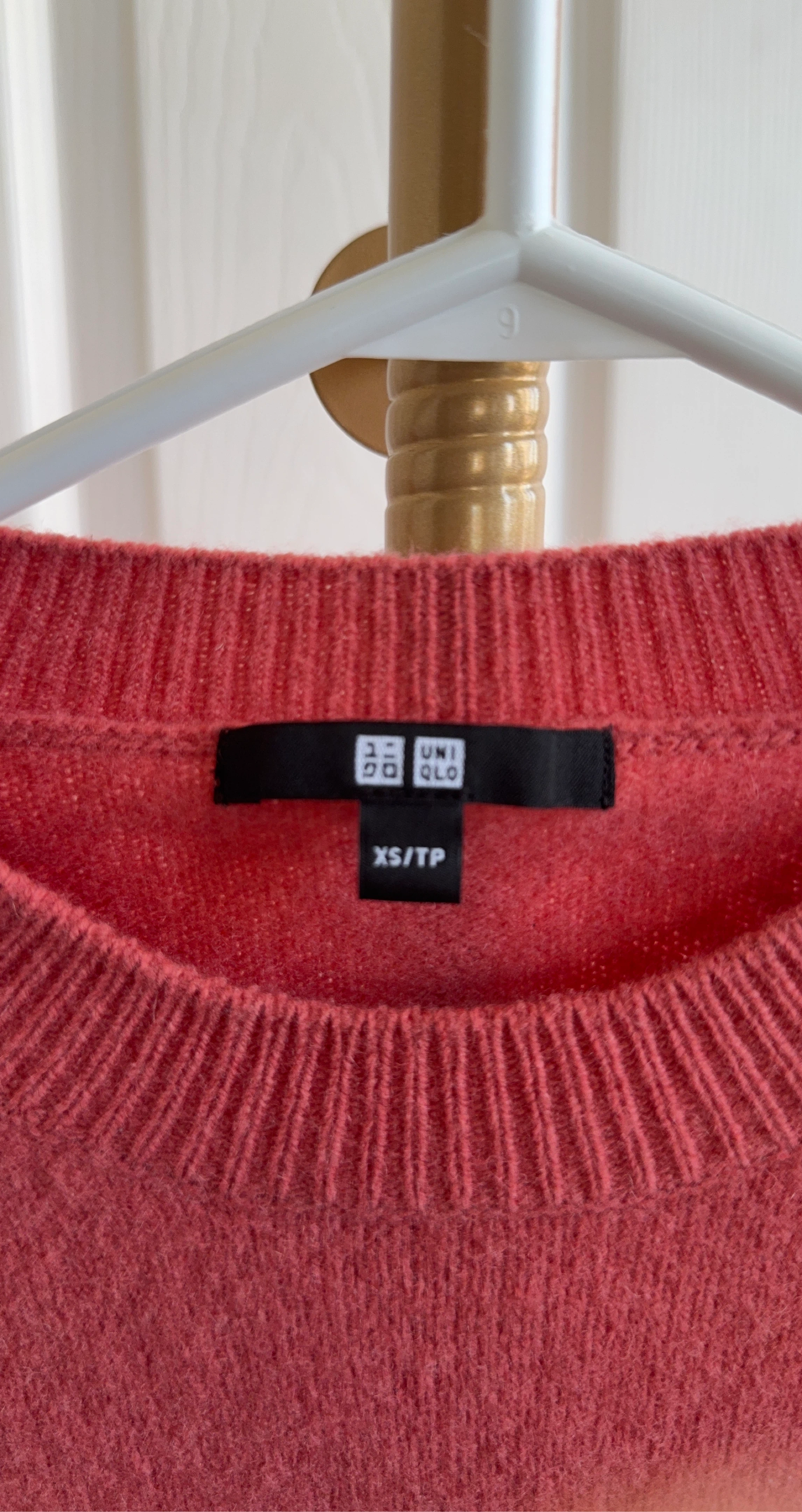 Uniqlo Women's Coral Crew Neck Sweater XS/TP