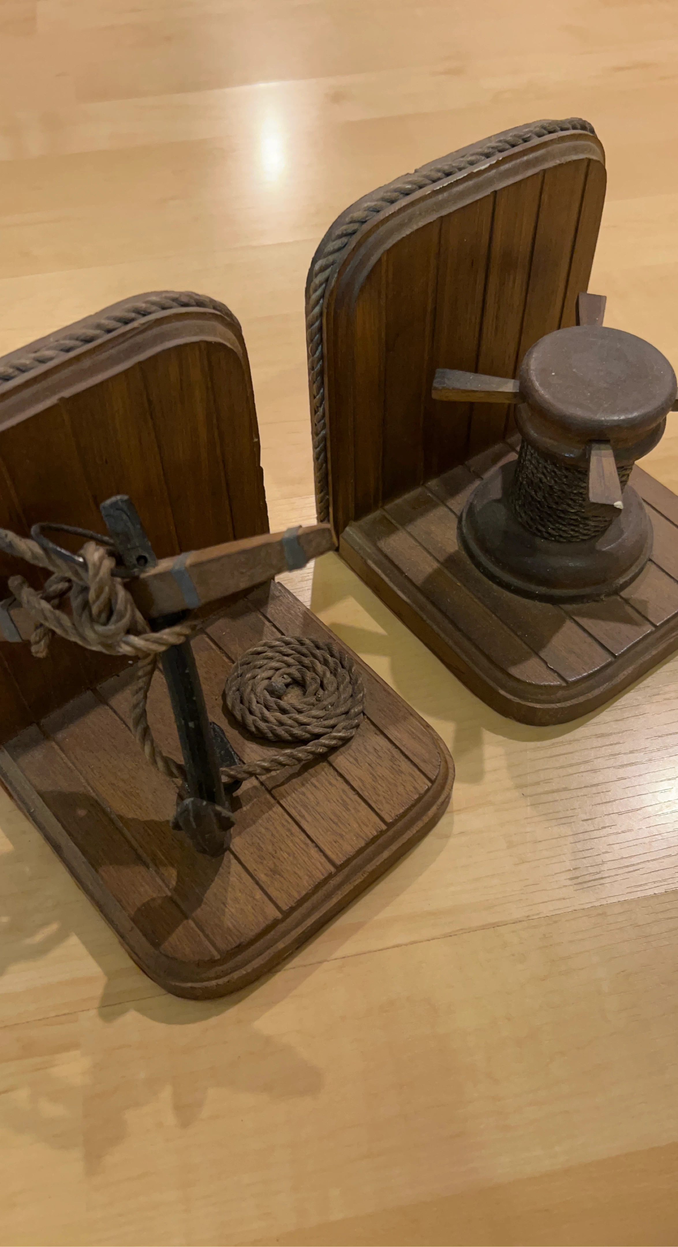 Nautical Anchor and Winch Bookends *broken/fixable*