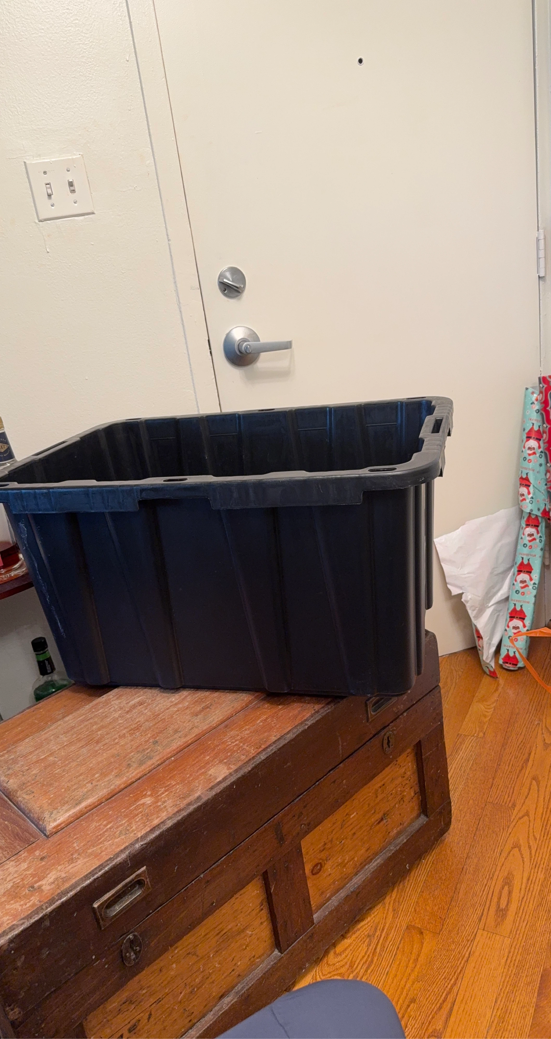 HDX Tough Tote 27 Gallon Storage Bin