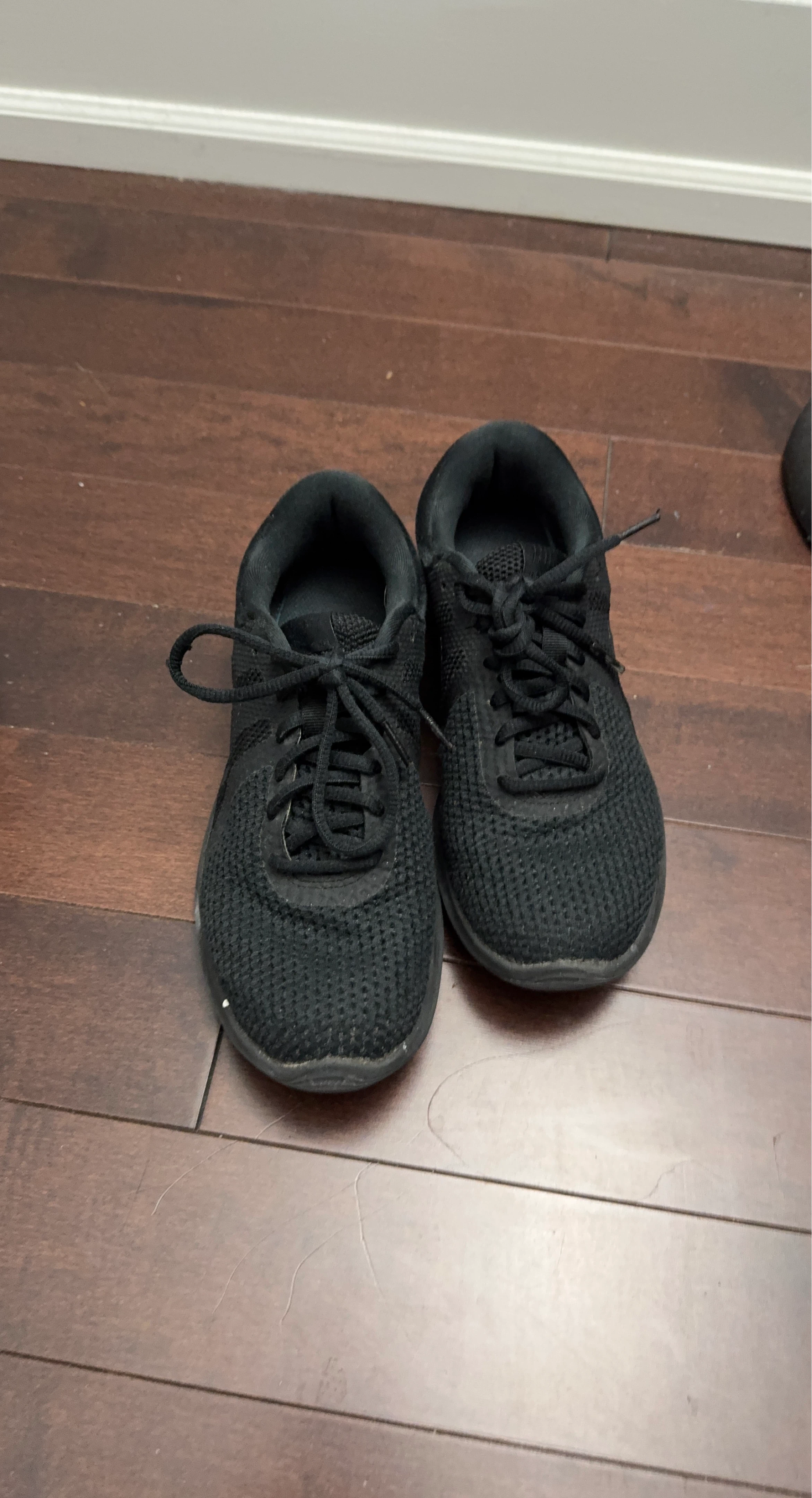 Black Nike Running Shoes