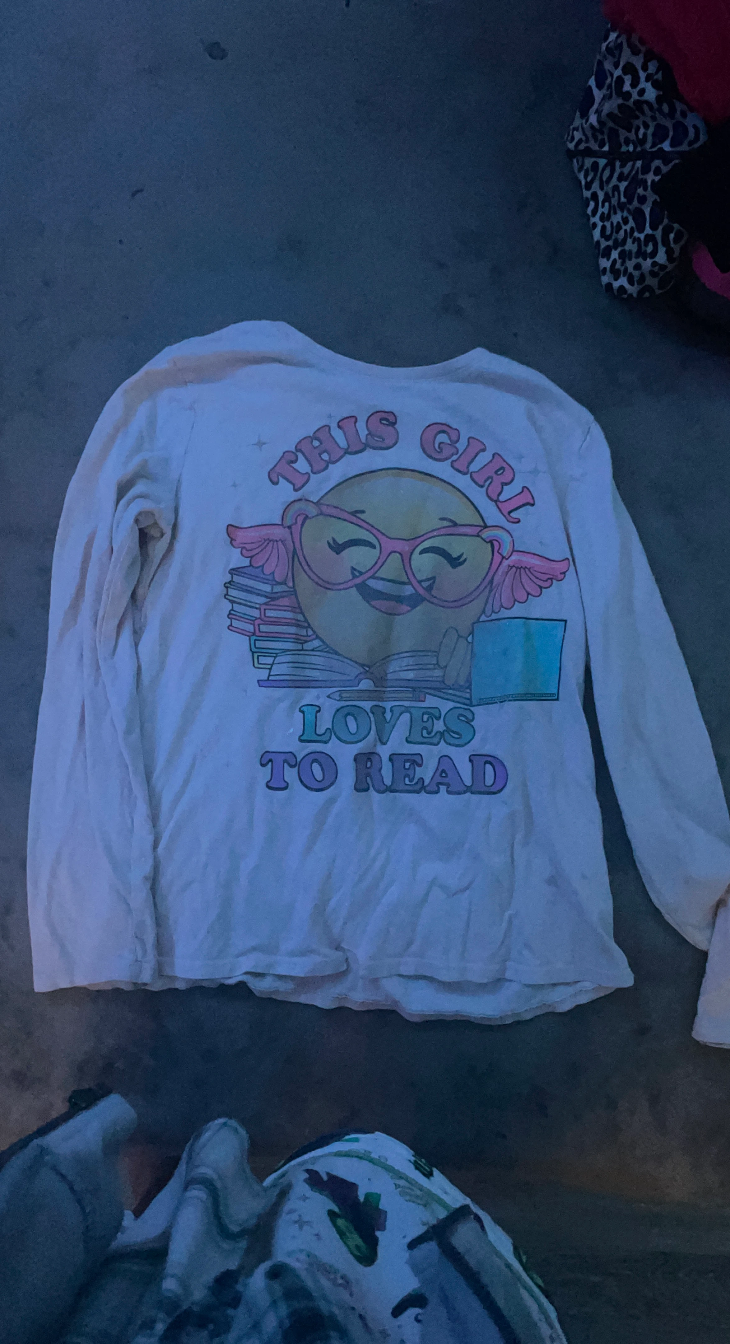 Girl's Long Sleeve T-Shirt - This Girl Loves to Read
