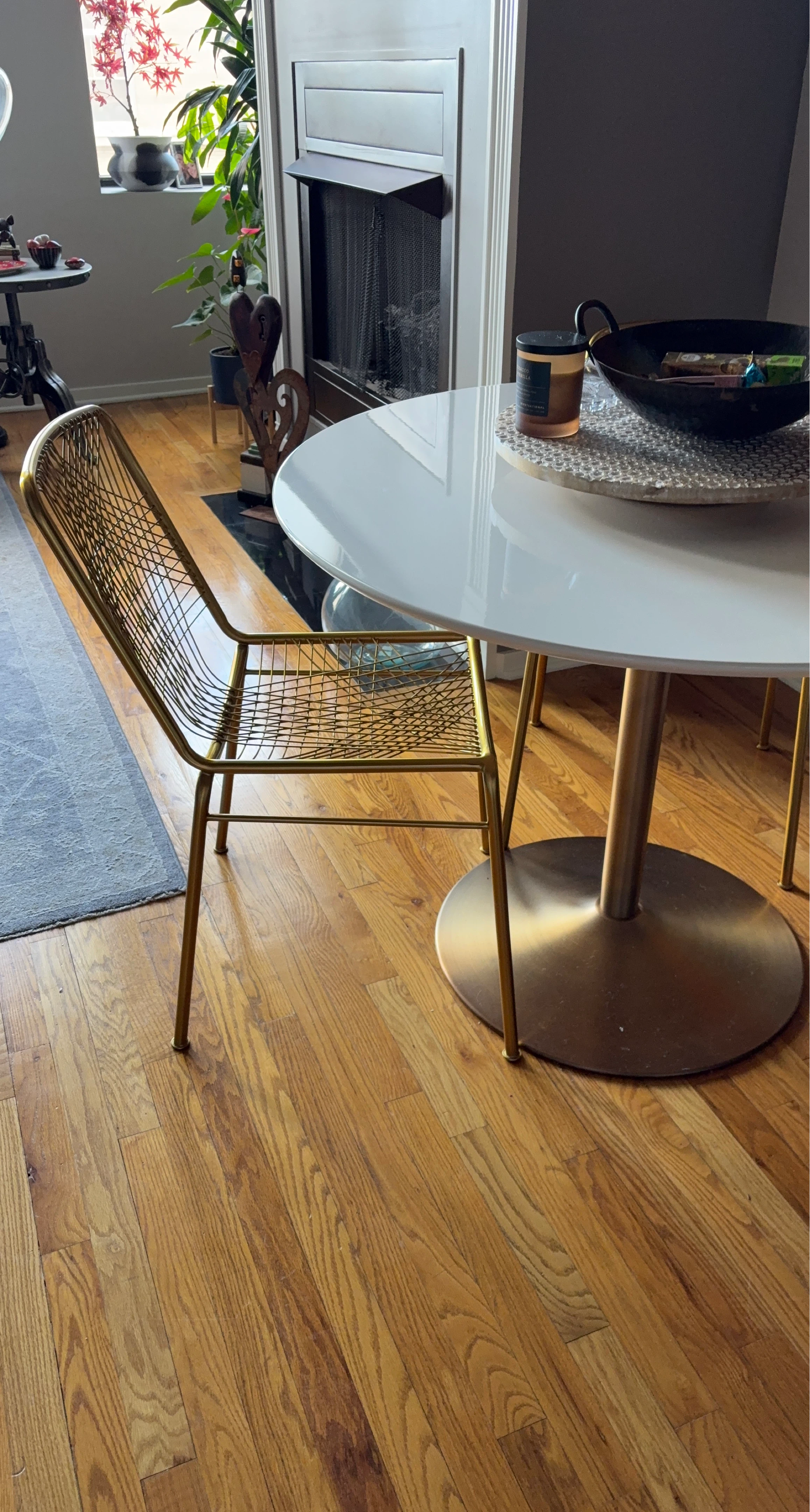 4 cb2 Gold Metal Wire Dining Chair