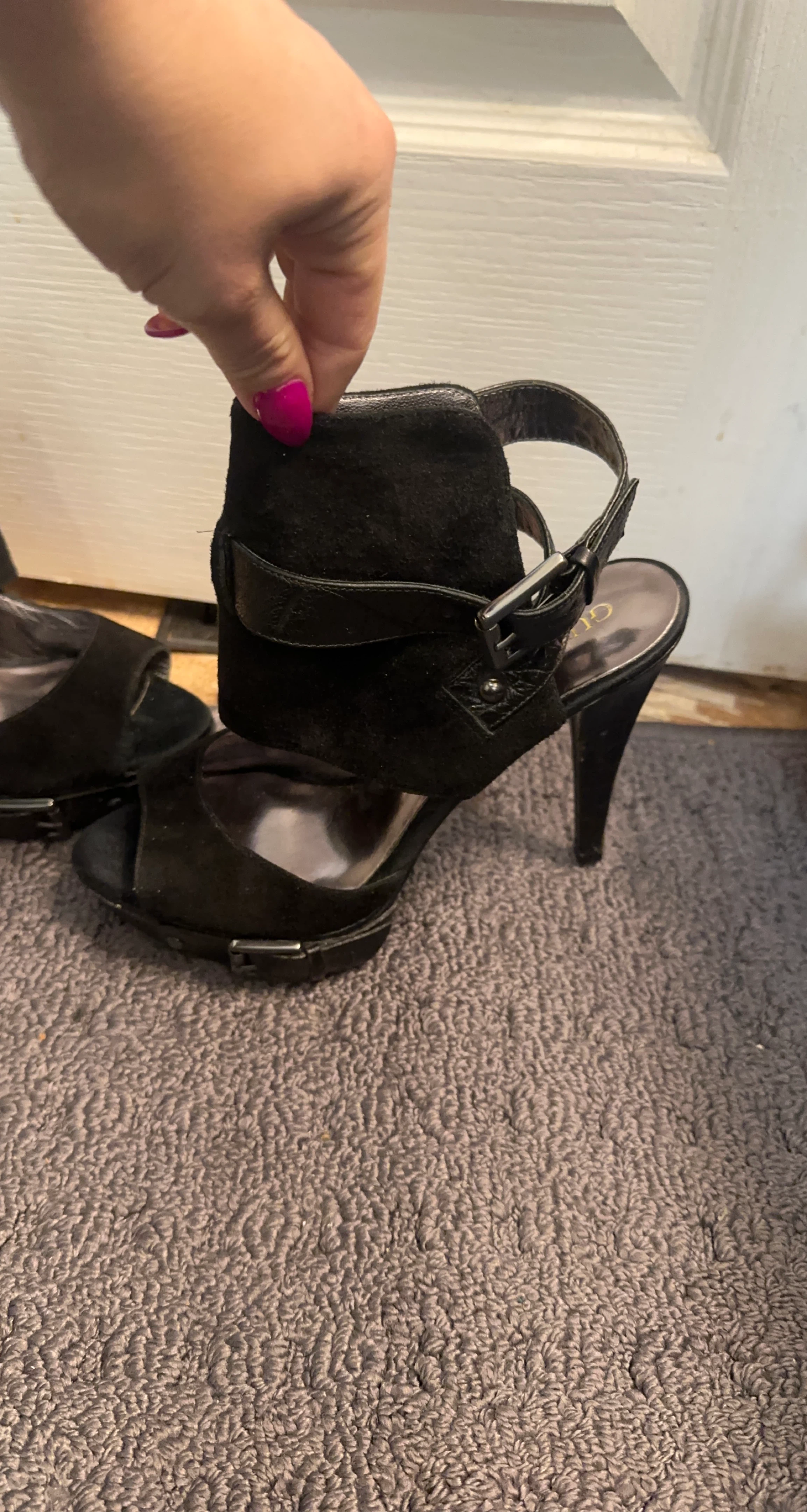 Guess heels