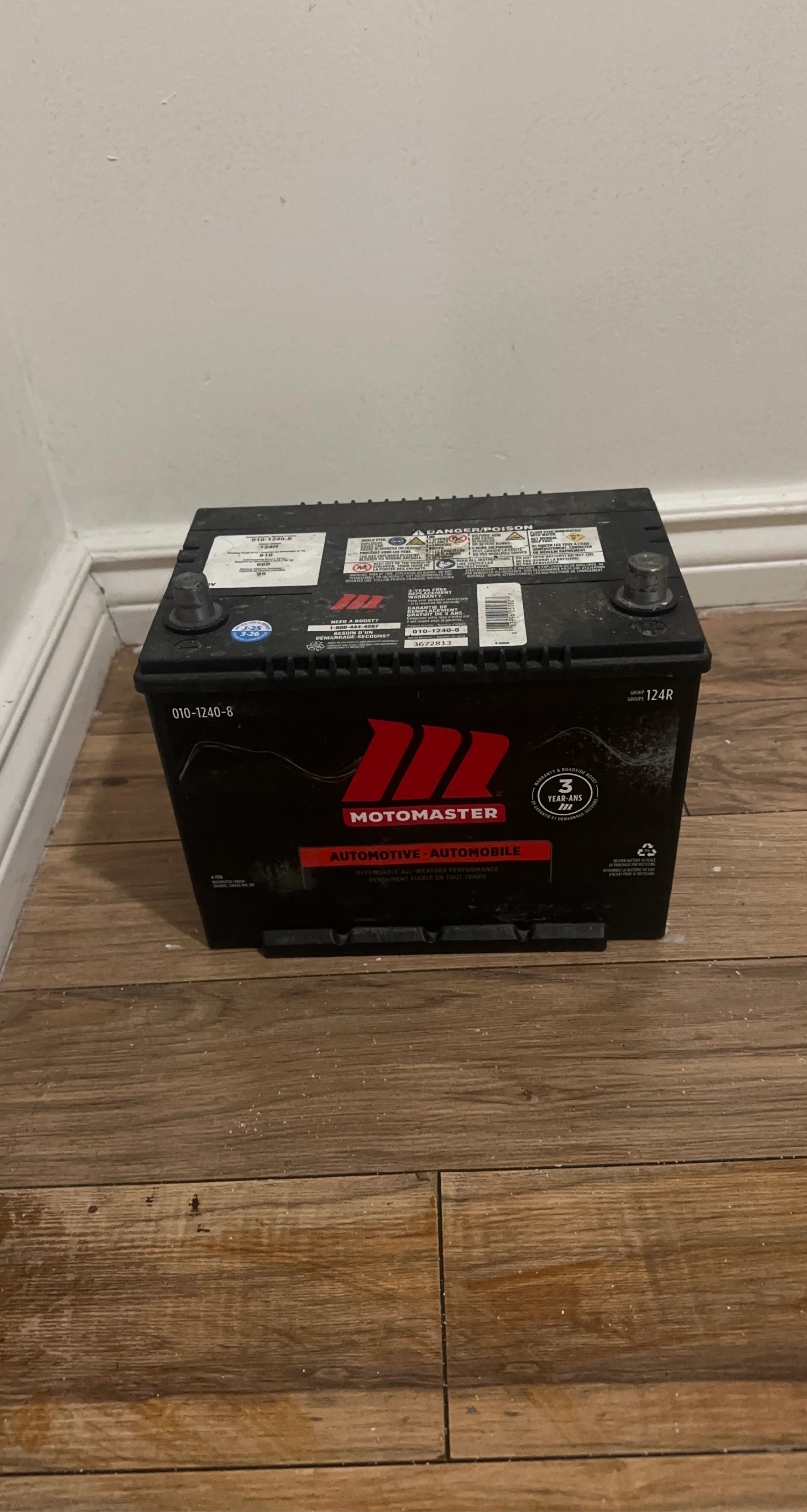 Motomaster 124R Automotive Battery