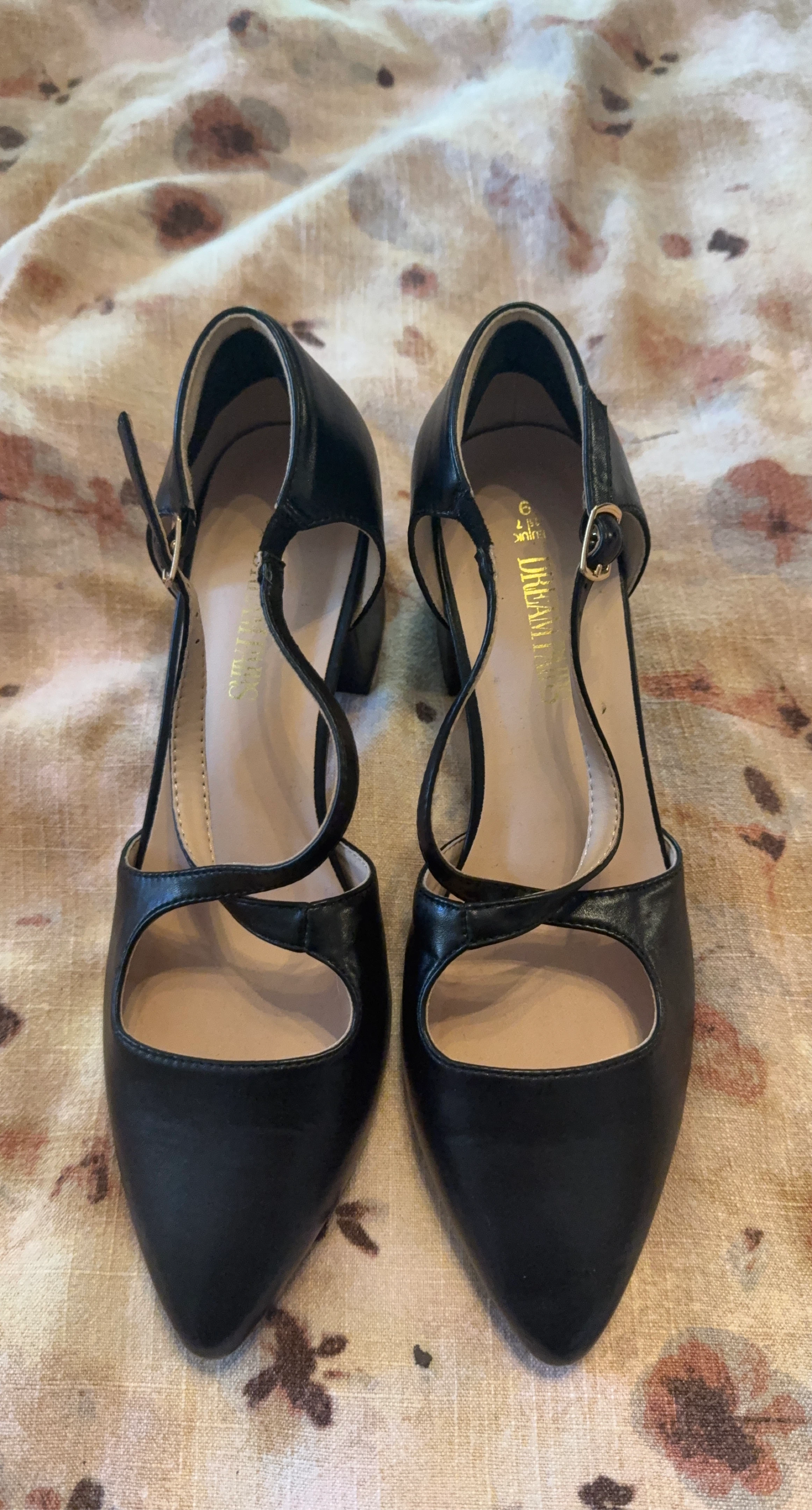 Dream Pairs Black Mary Jane Heels Size 9