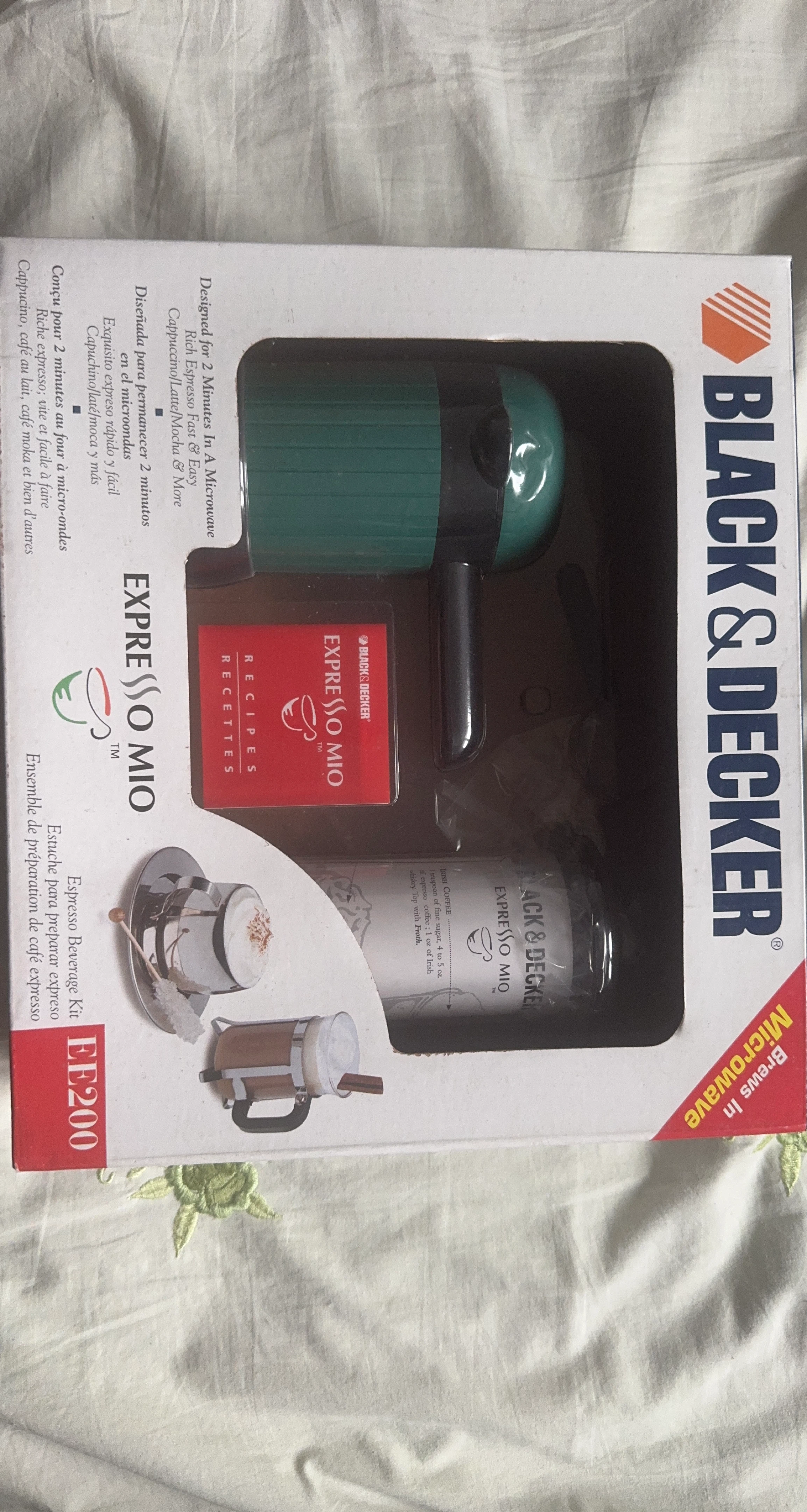 Black & Decker Espresso Mio EE200 Microwave Espresso Maker