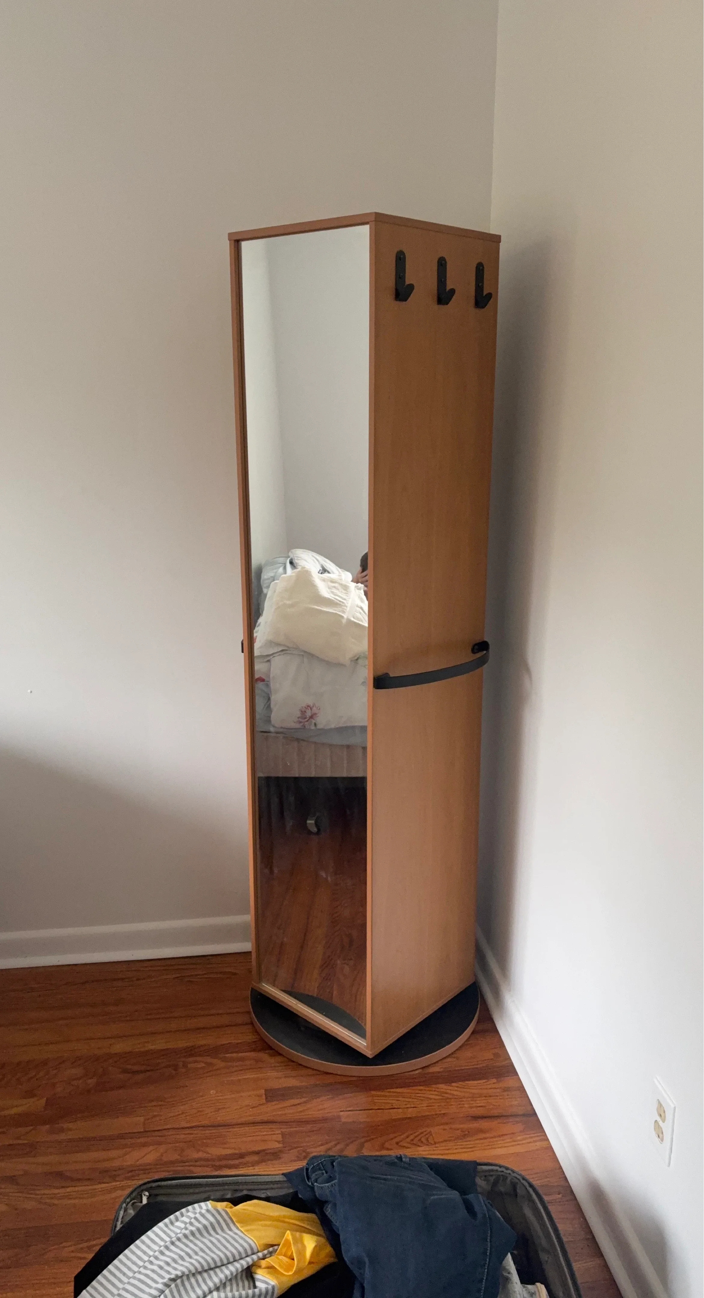 Rotating Full Length Mirror with Hooks