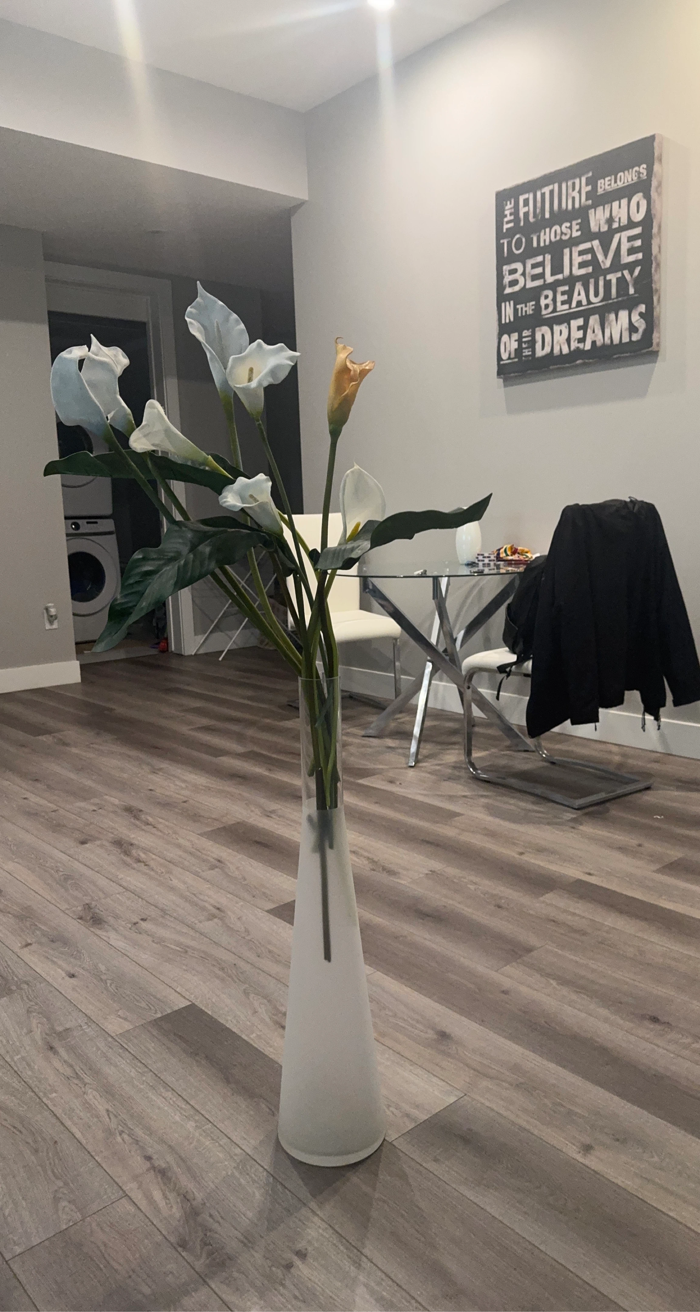 Artificial Calla Lily Arrangement in Glass Vase