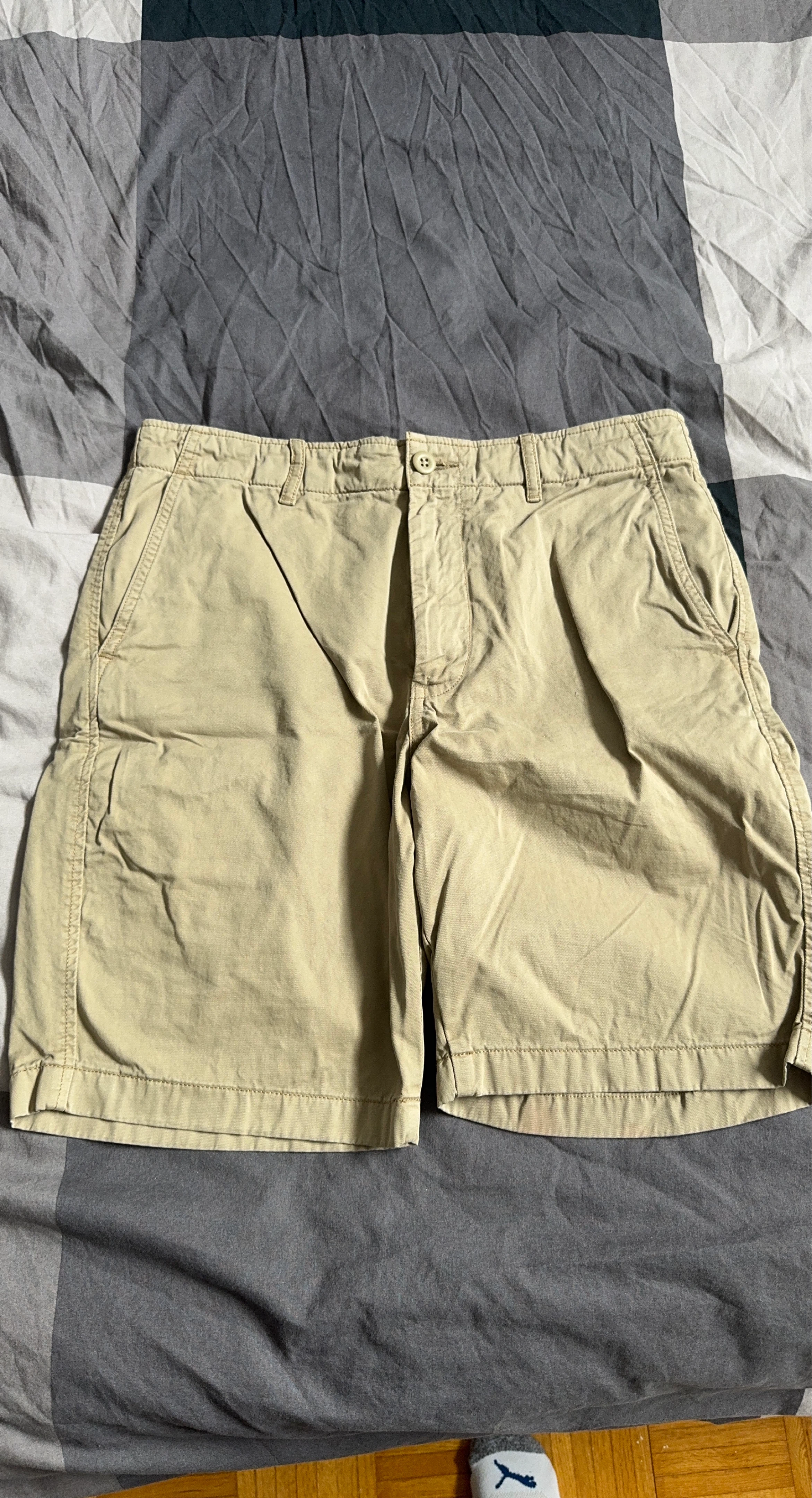 Uniqlo Chino Shorts Size S/P Khaki Cotton