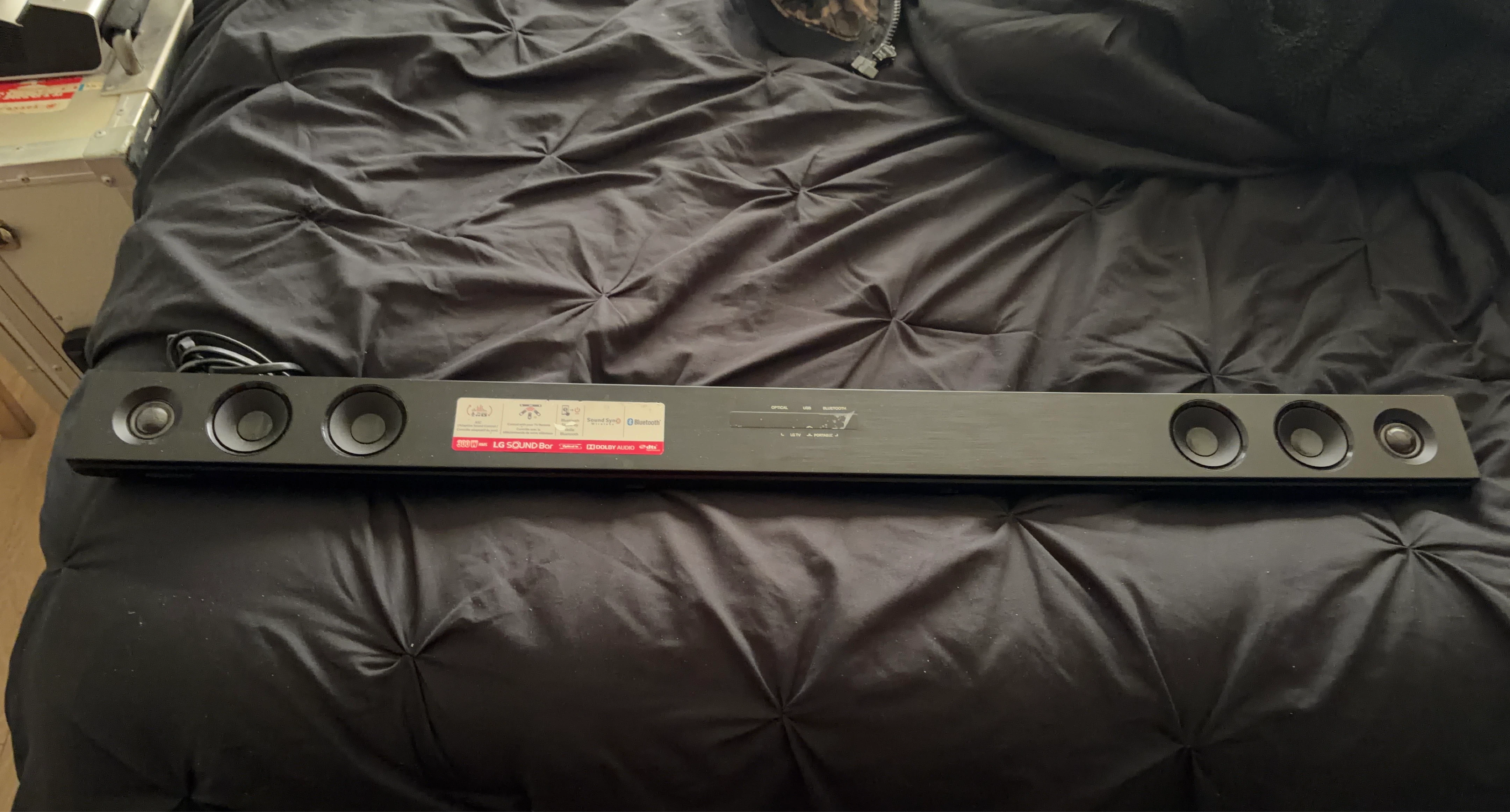 LG 300W Sound Bar