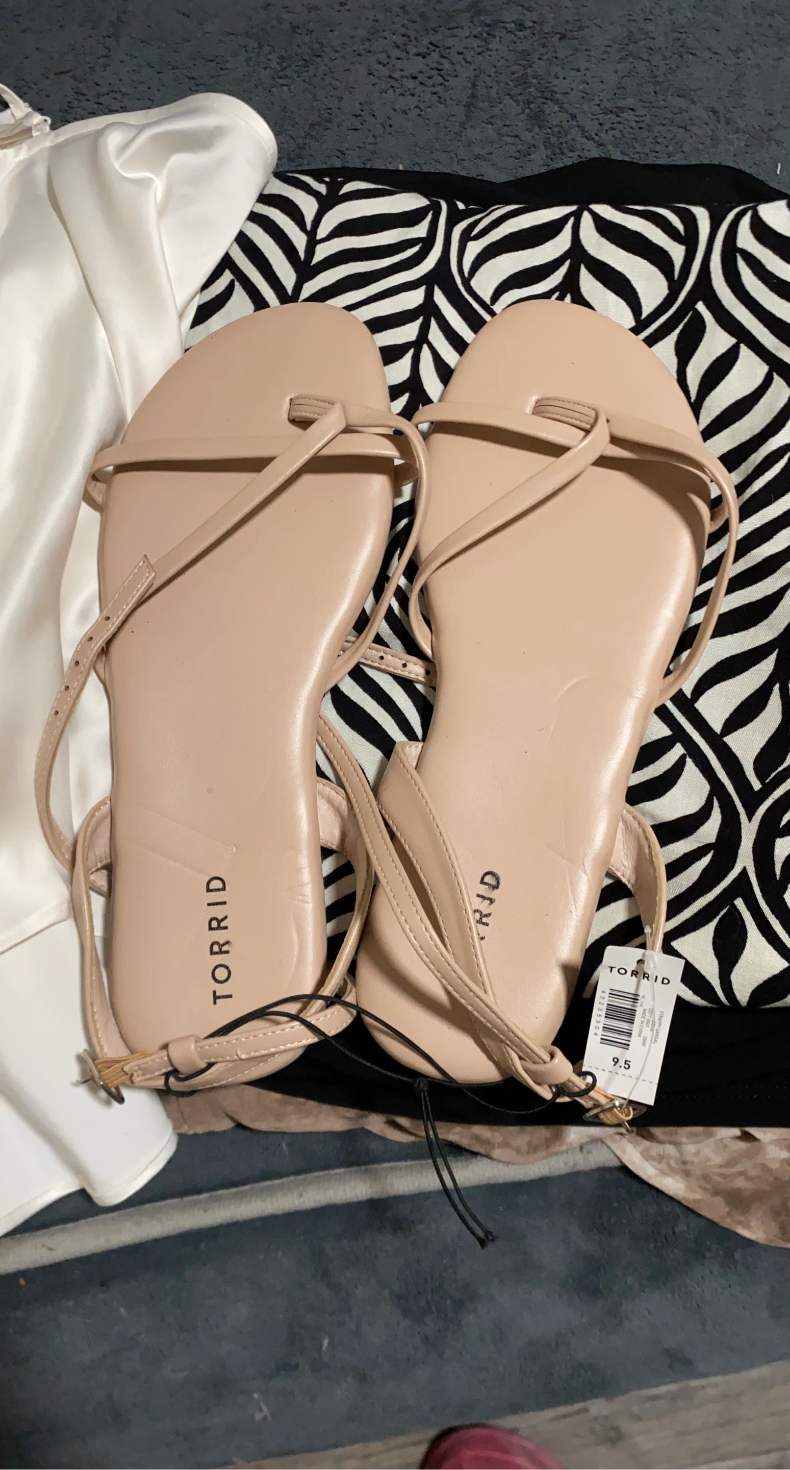 Torrid Women's Tan Strappy Flat Sandals - Size 9.5