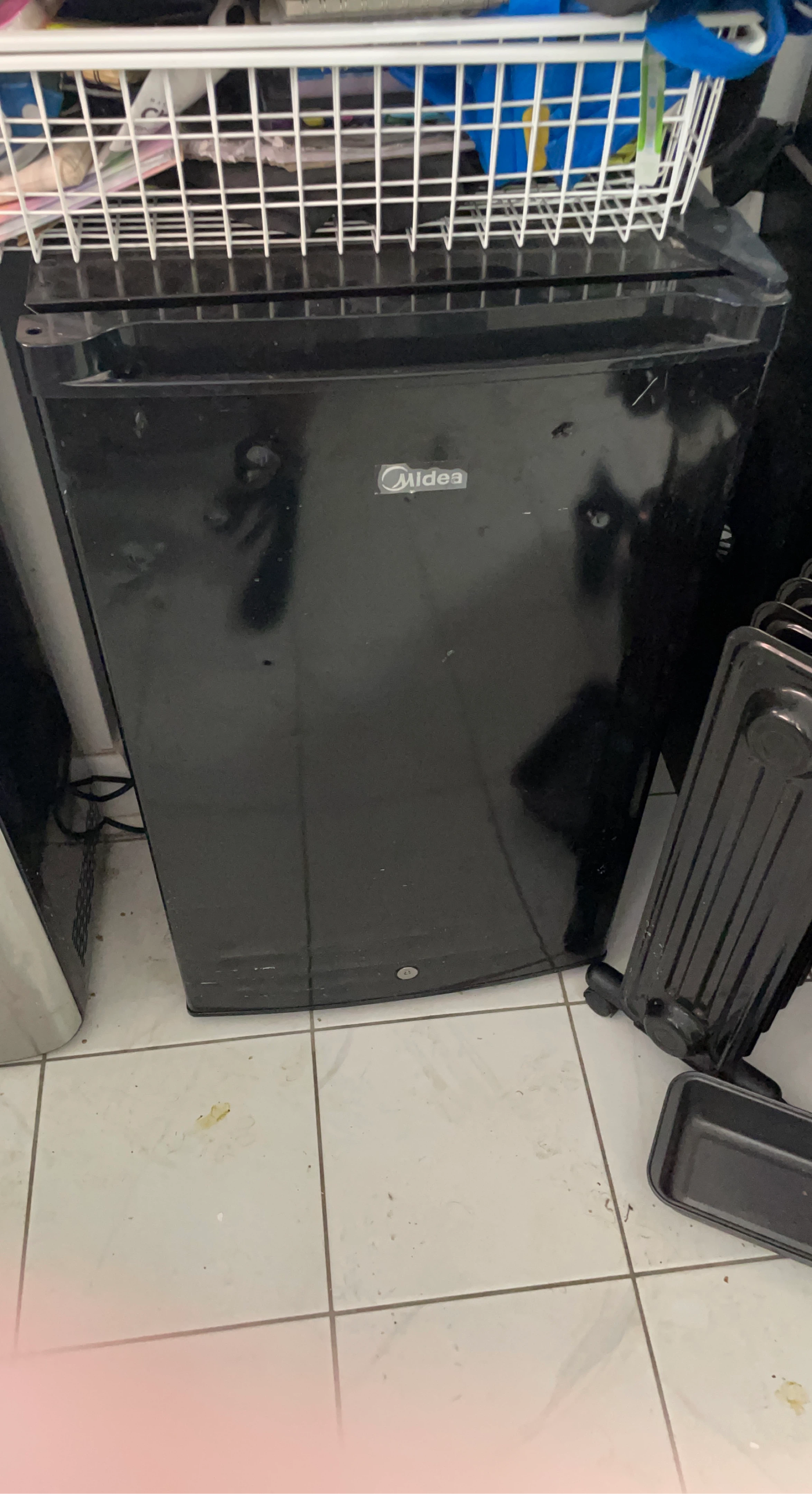 Midea Compact Mini Fridge - Black