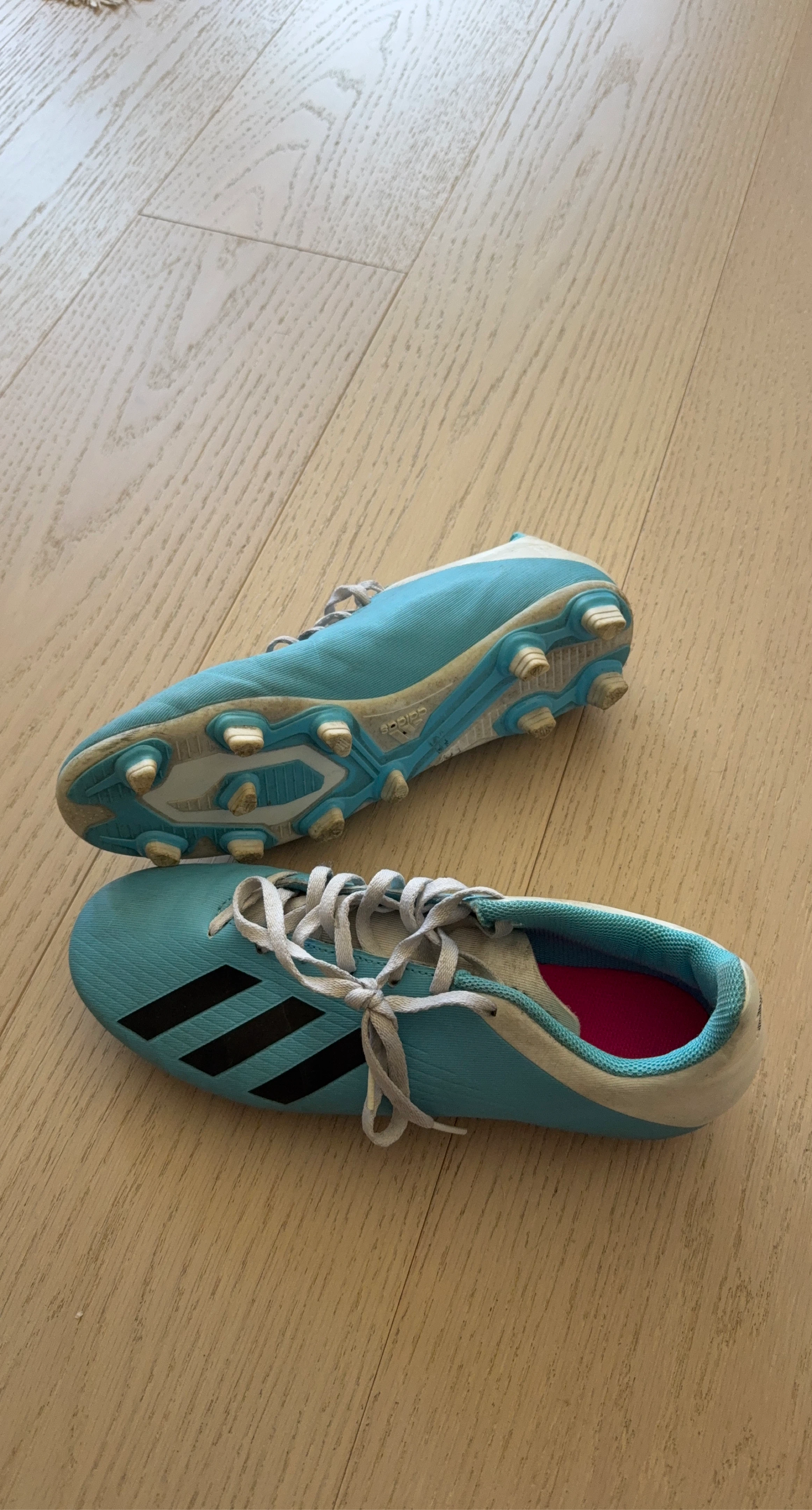 Adidas Soccer Cleats Blue Size 8