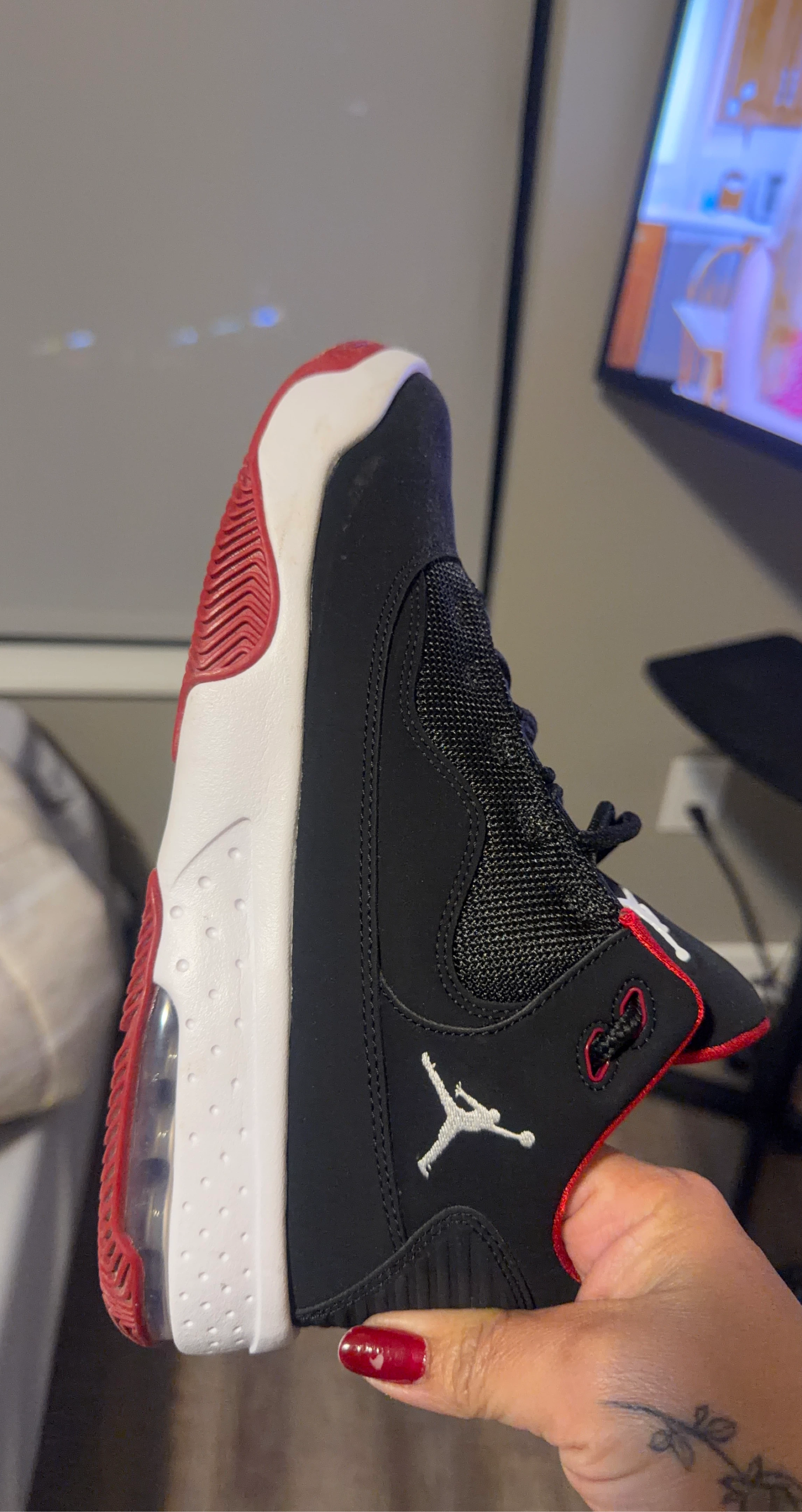 Jordan Sneakers Black Red