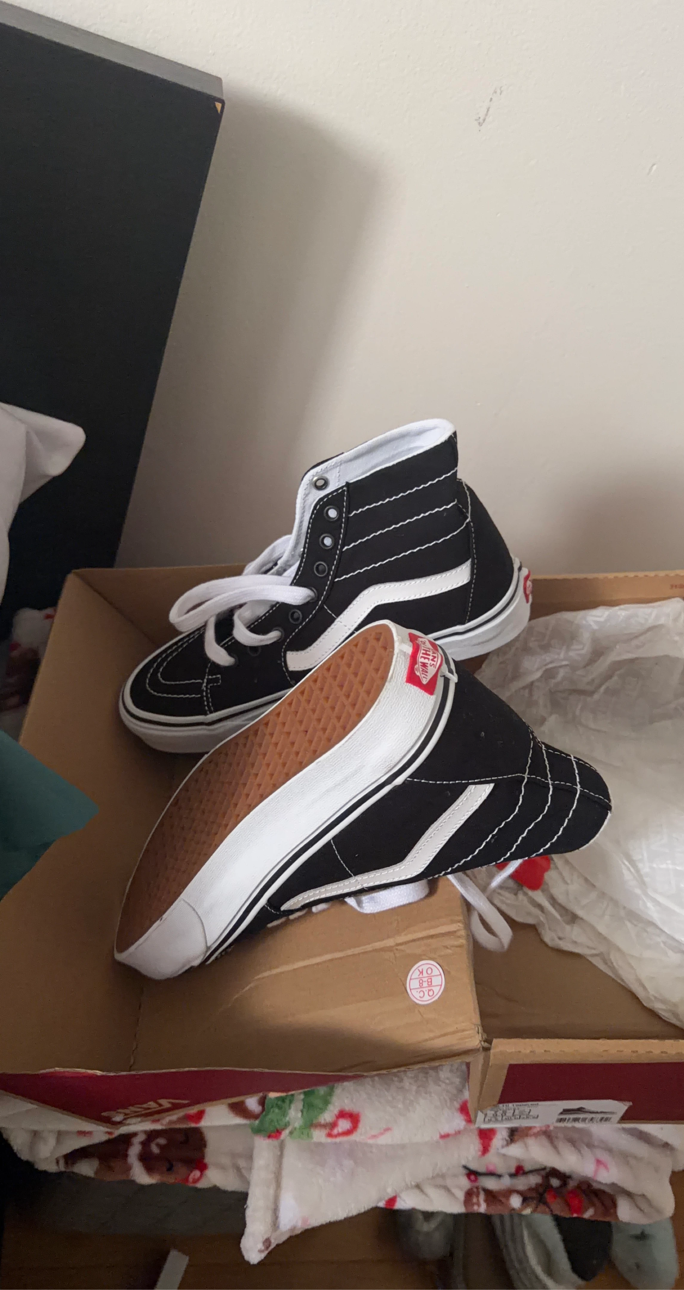 Vans Sk8-Hi Black White Sneakers