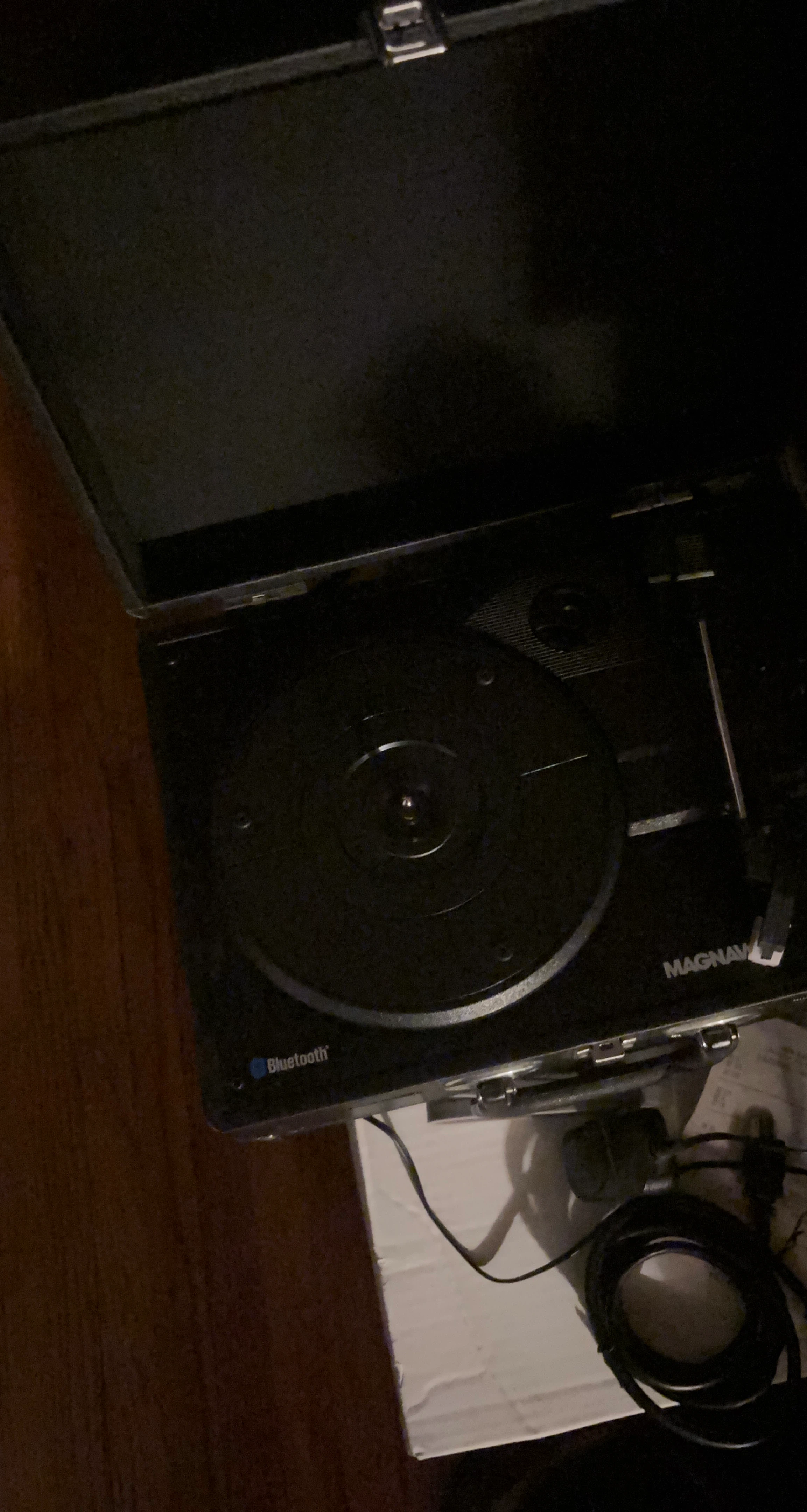Magnavox Bluetooth Record Player Turntable