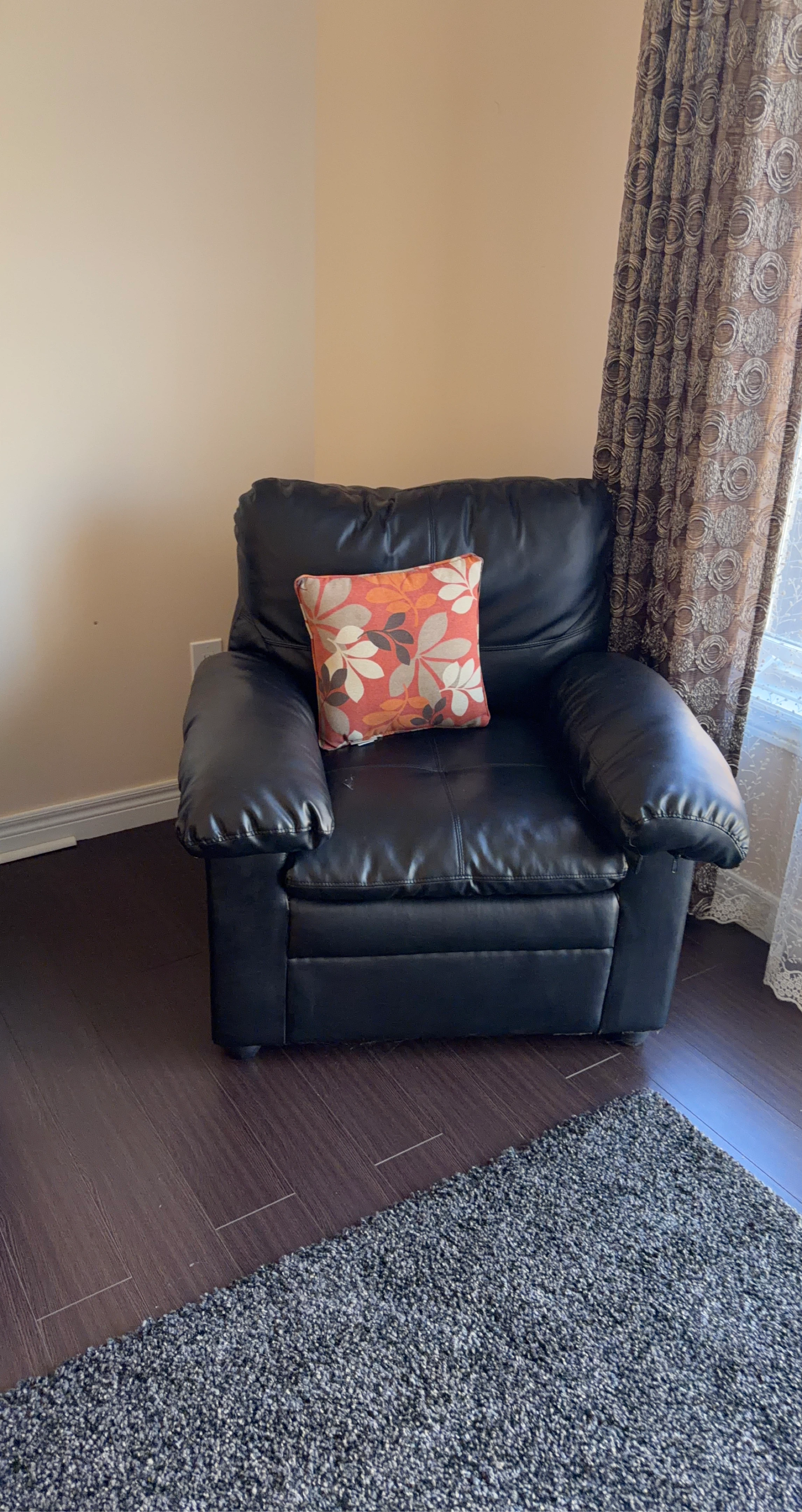 Black Leather Accent Chair